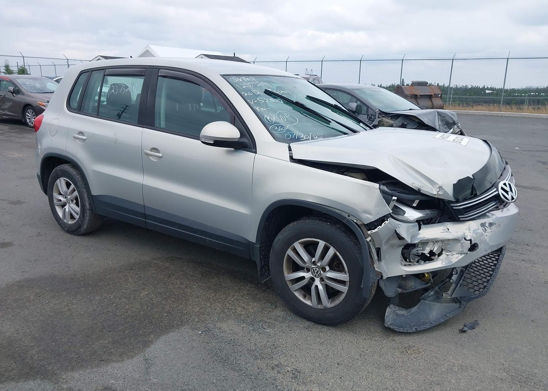 2012 VOLKSWAGEN TIGUAN S