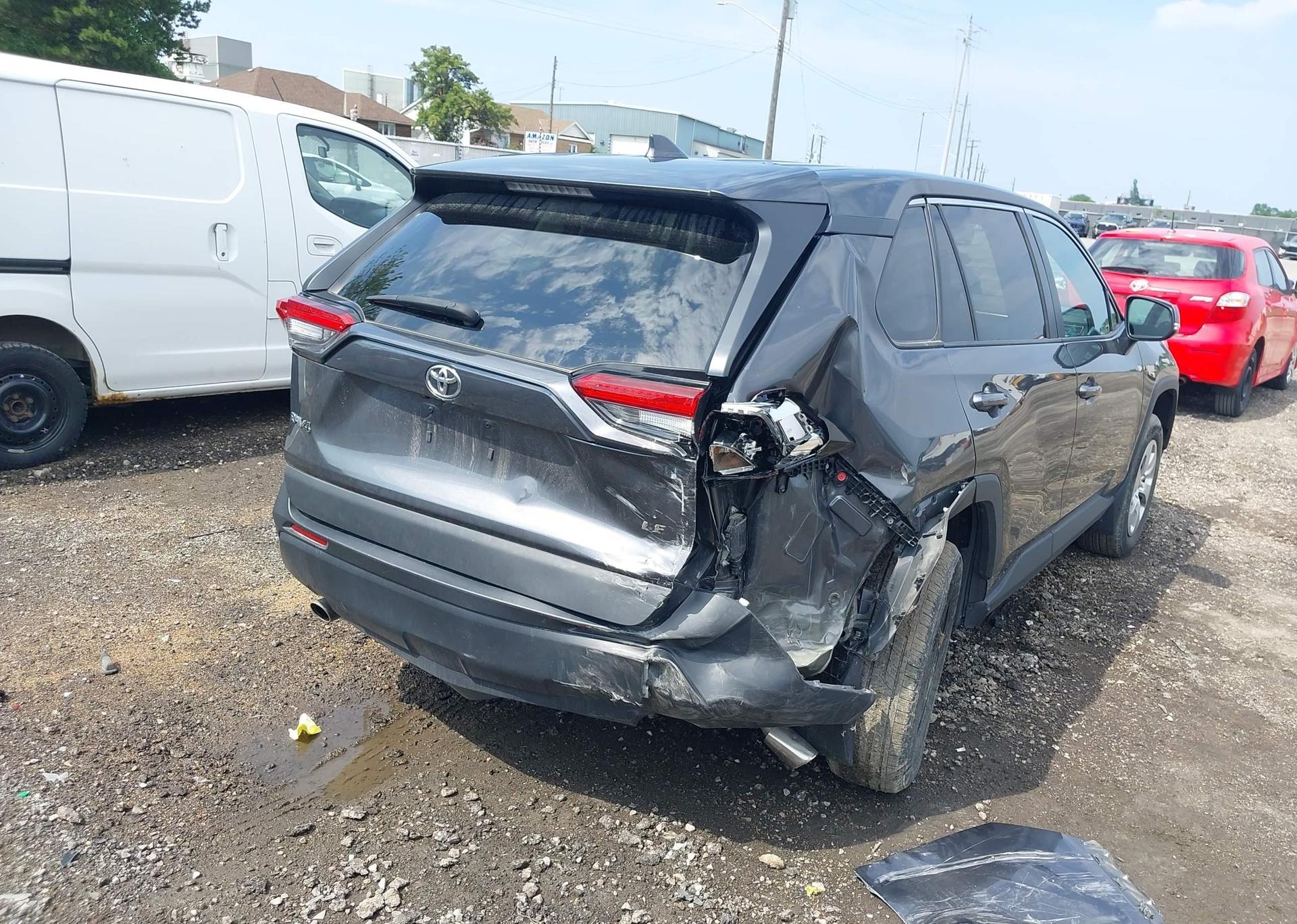 2022 TOYOTA RAV4 LE