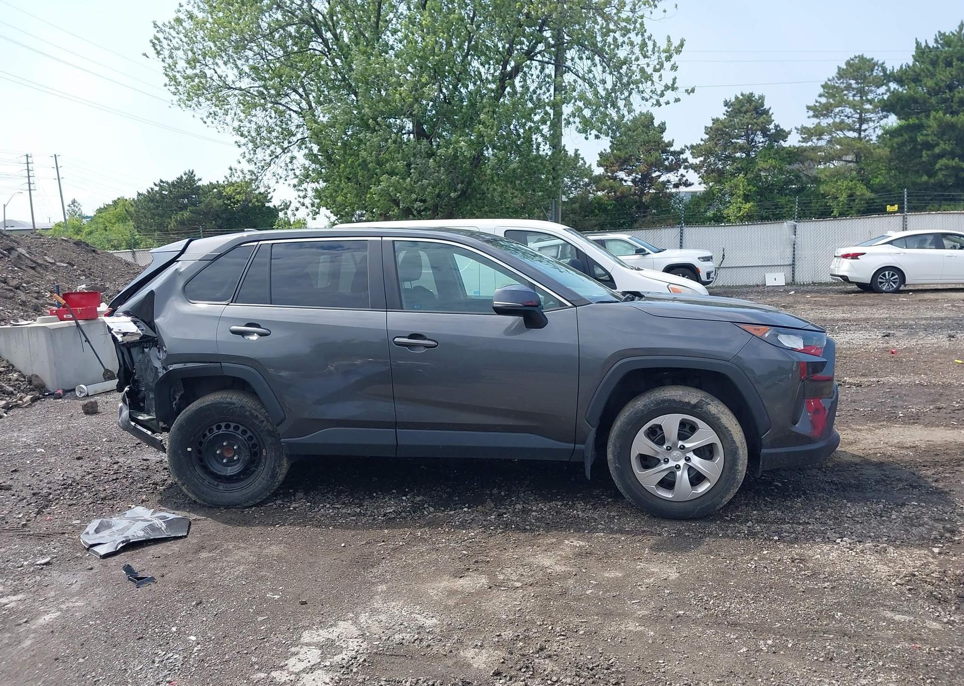 2022 TOYOTA RAV4 LE