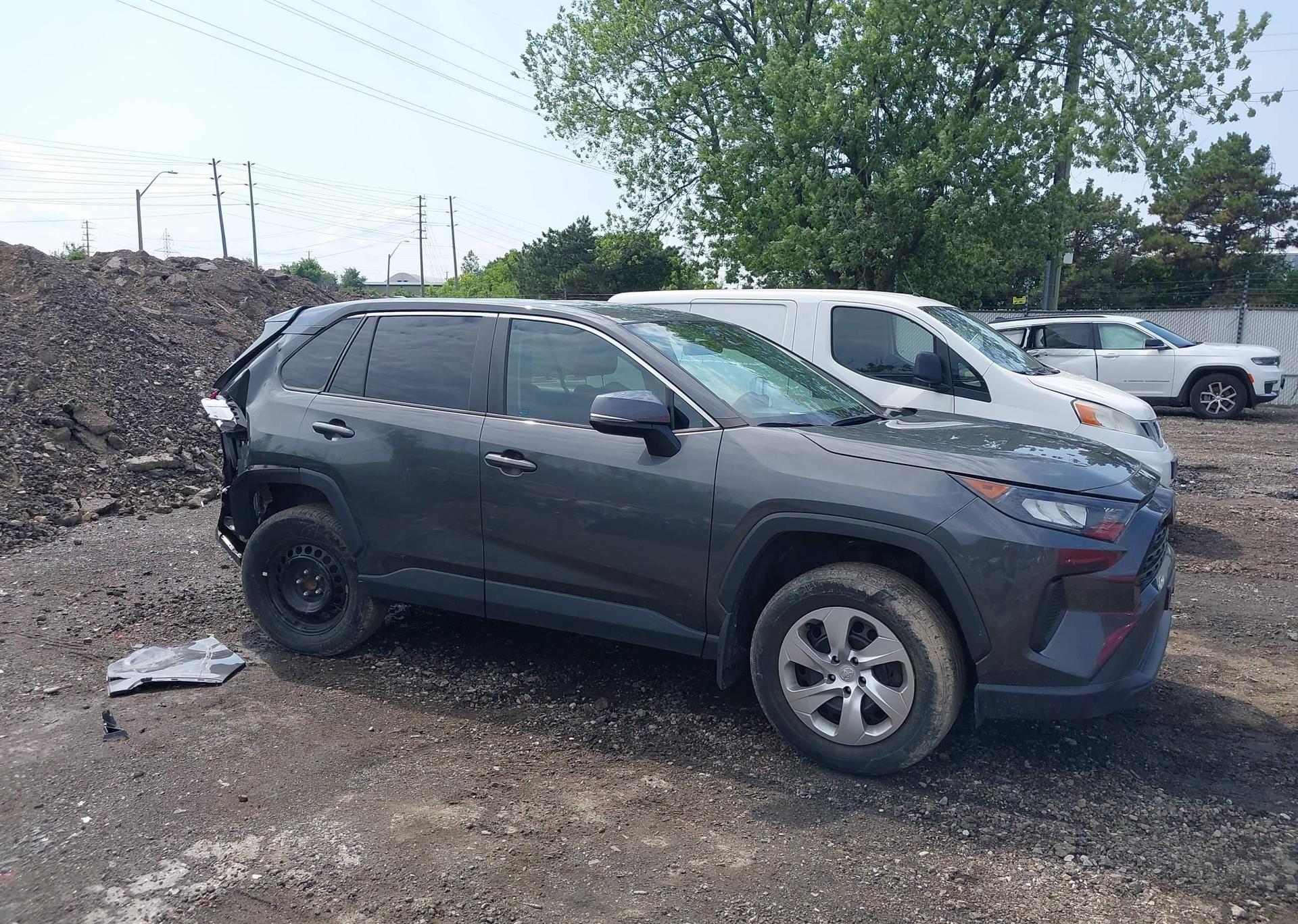 2022 TOYOTA RAV4 LE