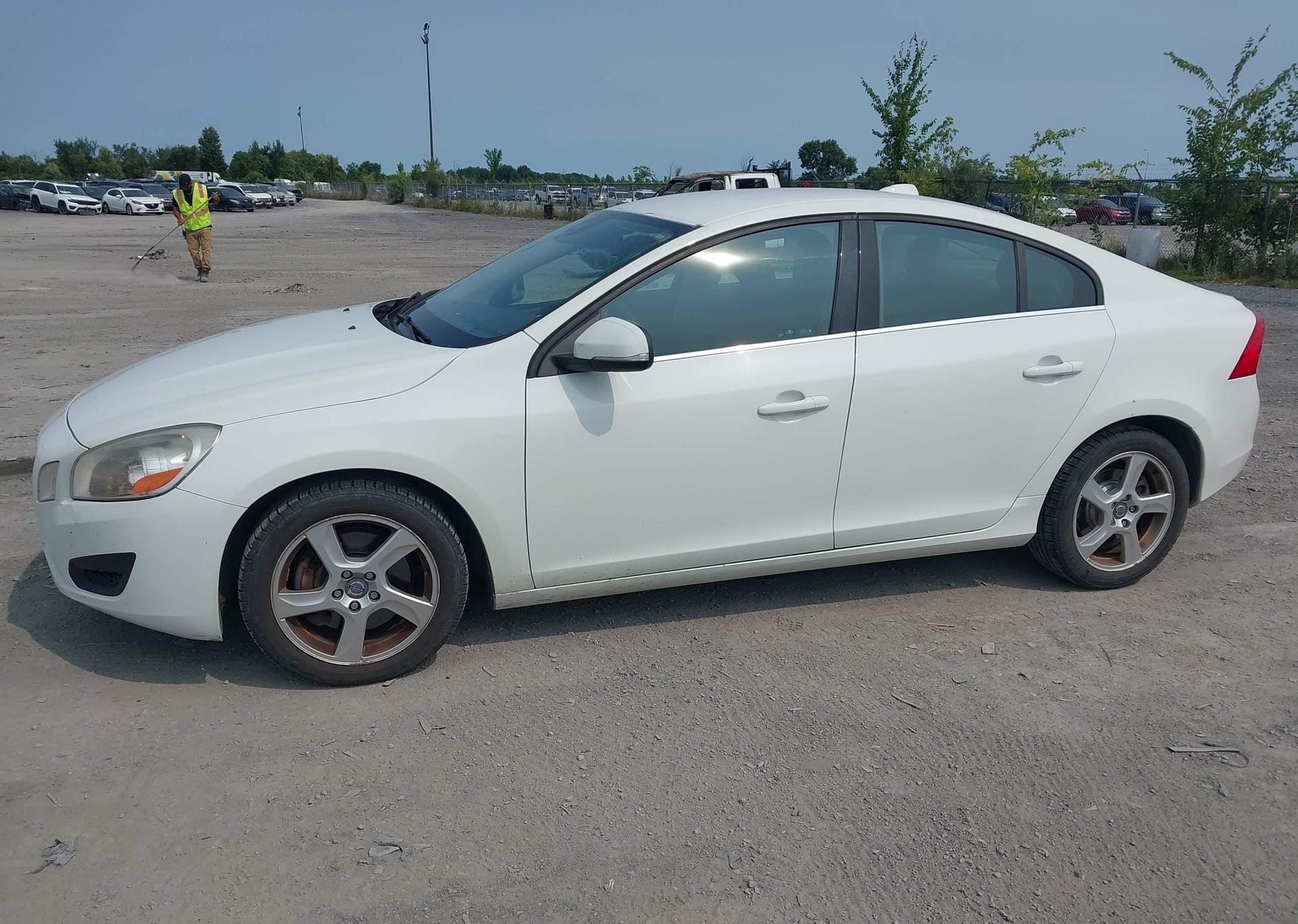 2012 VOLVO S60 T5 LEVEL 1