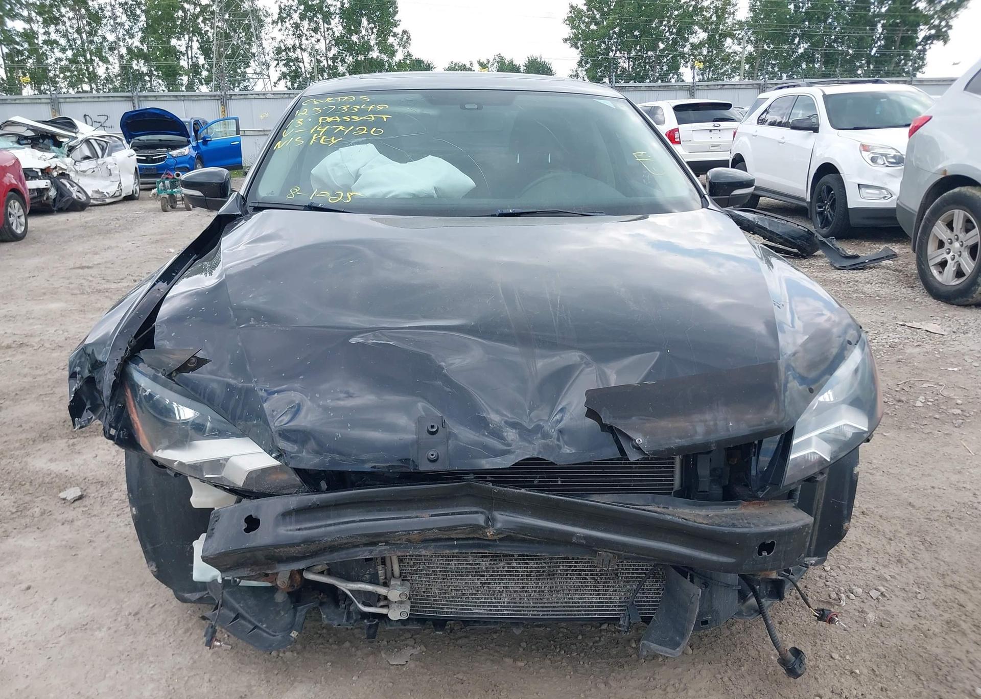2013 VOLKSWAGEN PASSAT SE