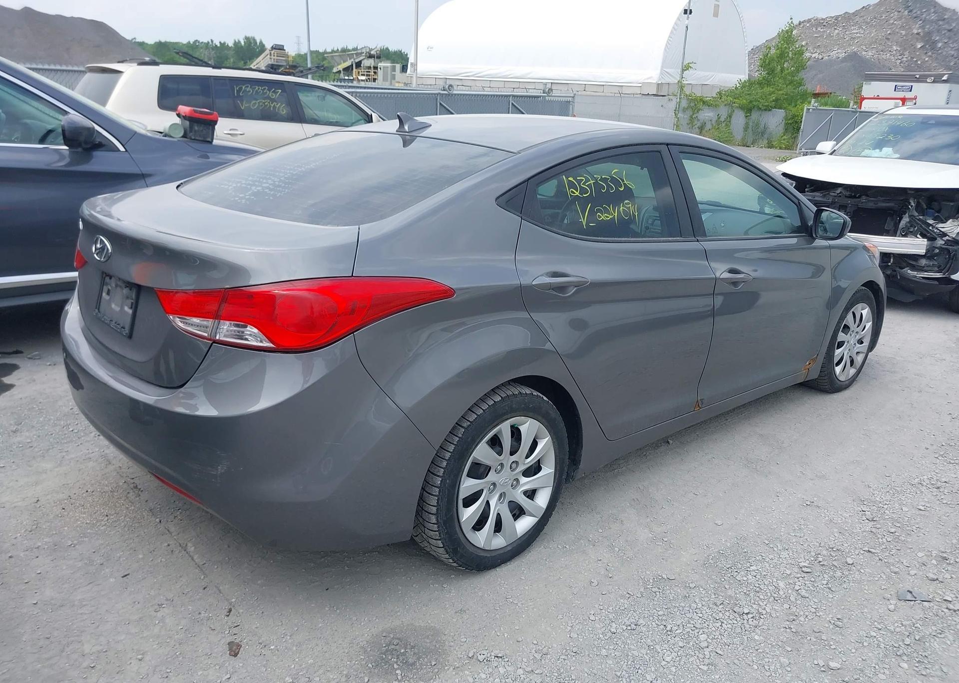 2013 HYUNDAI ELANTRA GLS