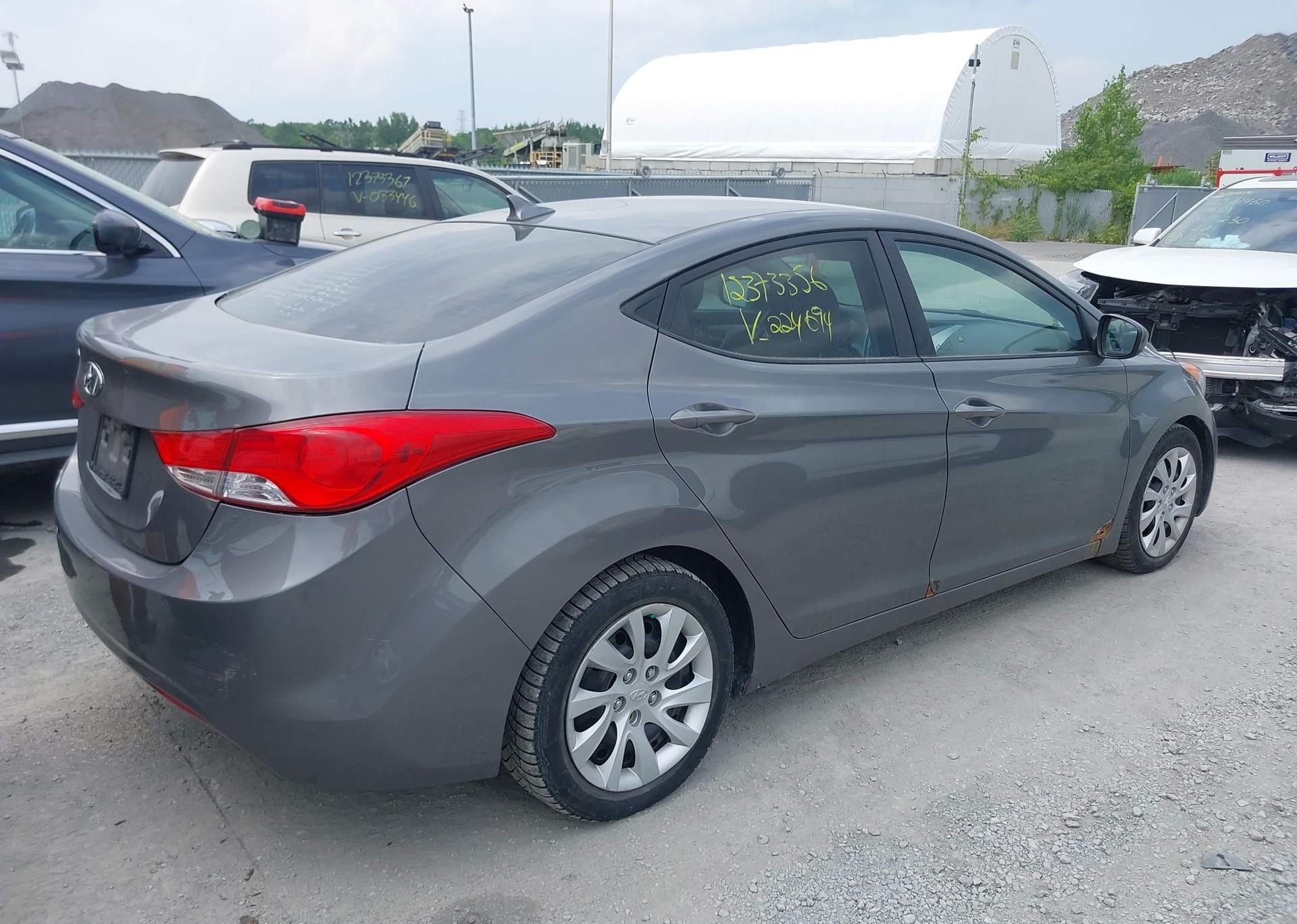 2013 HYUNDAI ELANTRA GLS