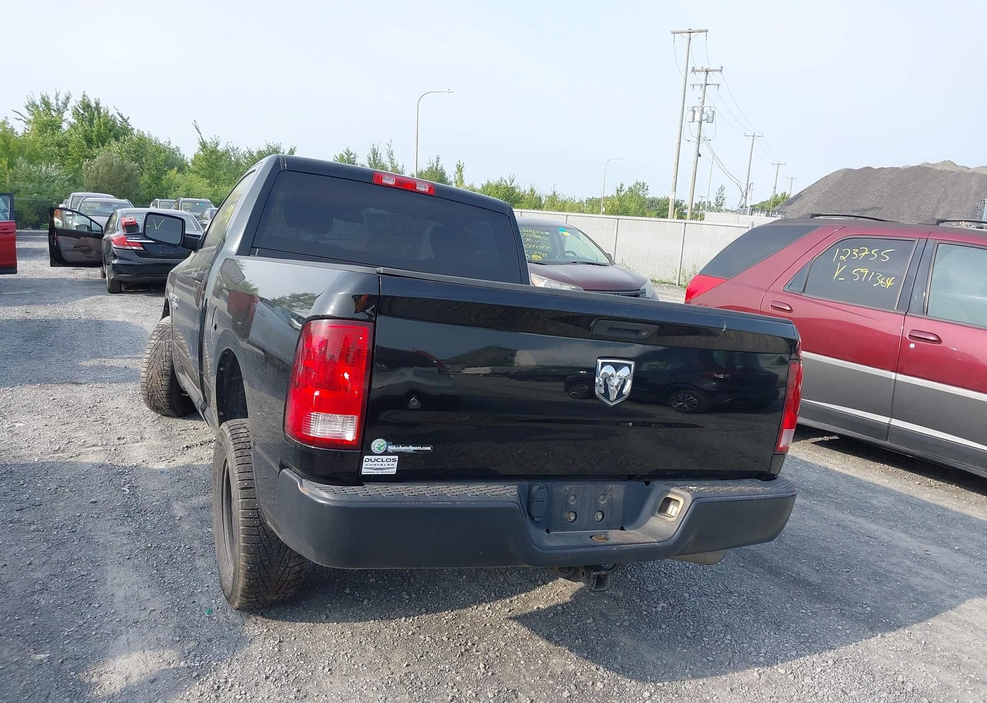 2014 RAM 1500 ST