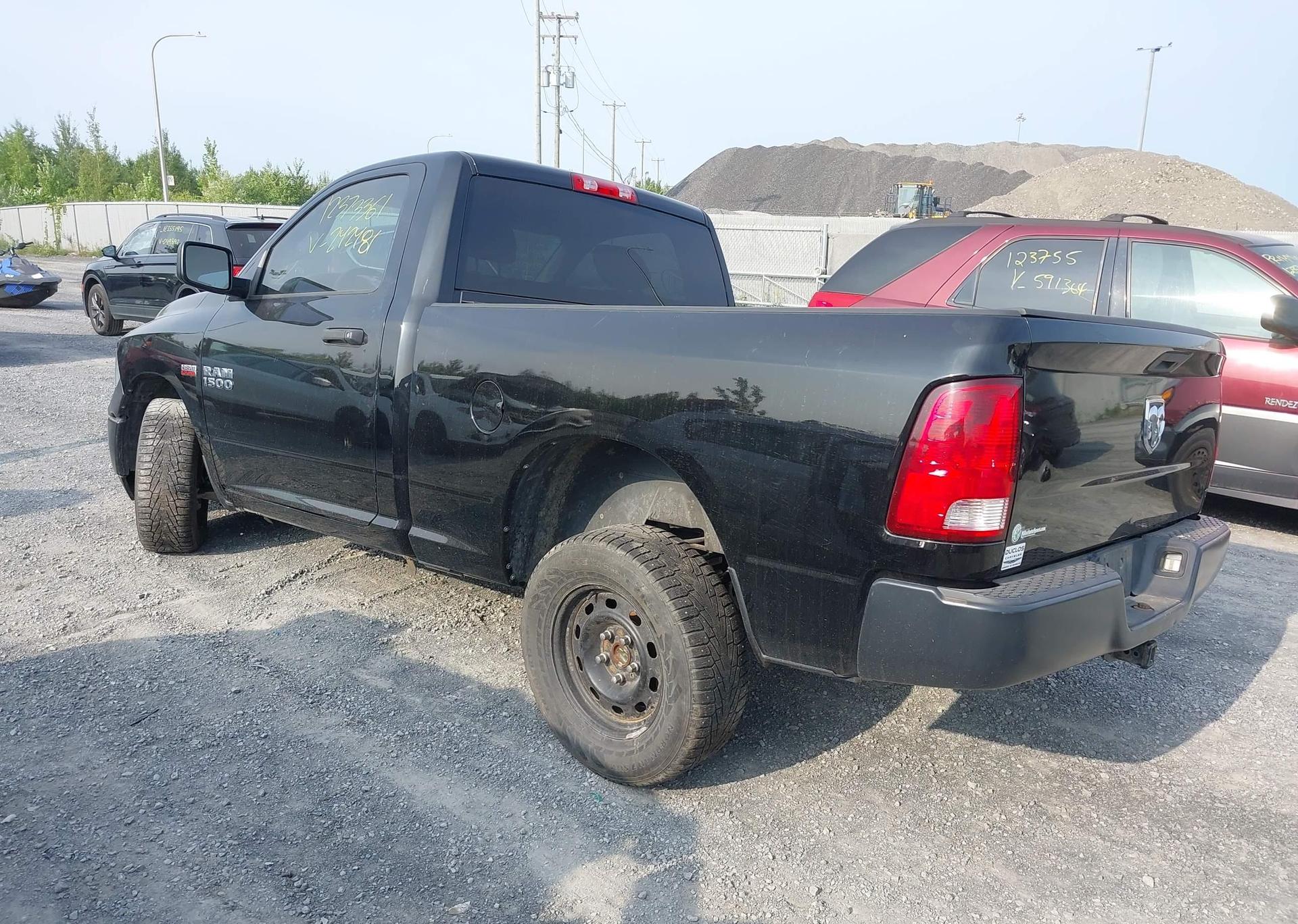 2014 RAM 1500 ST