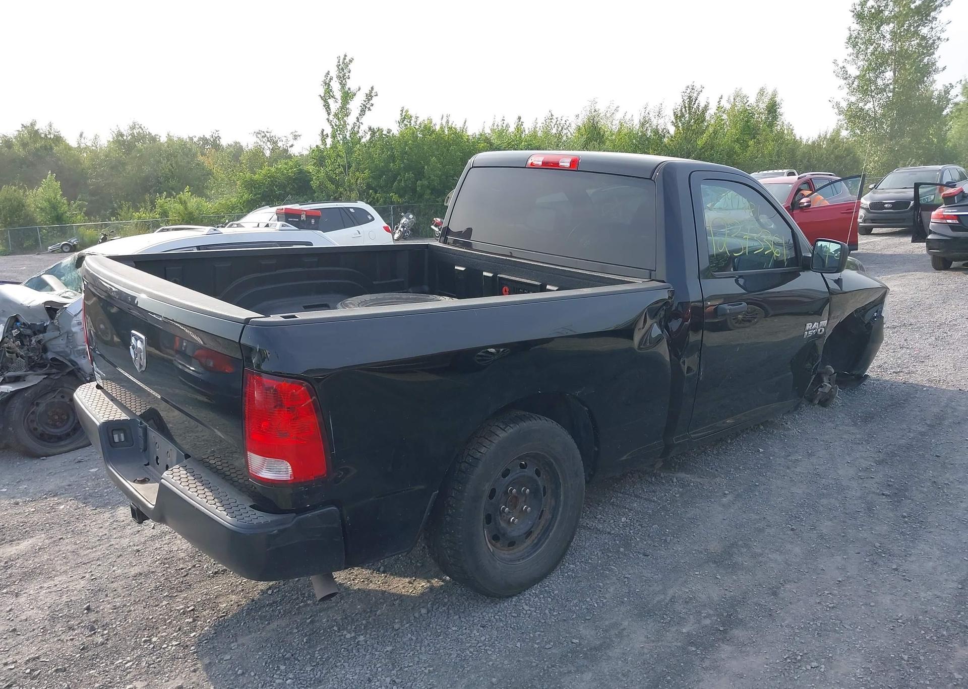 2014 RAM 1500 ST