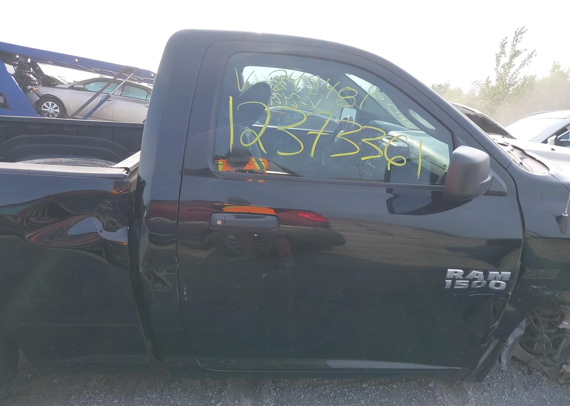 2014 RAM 1500 ST