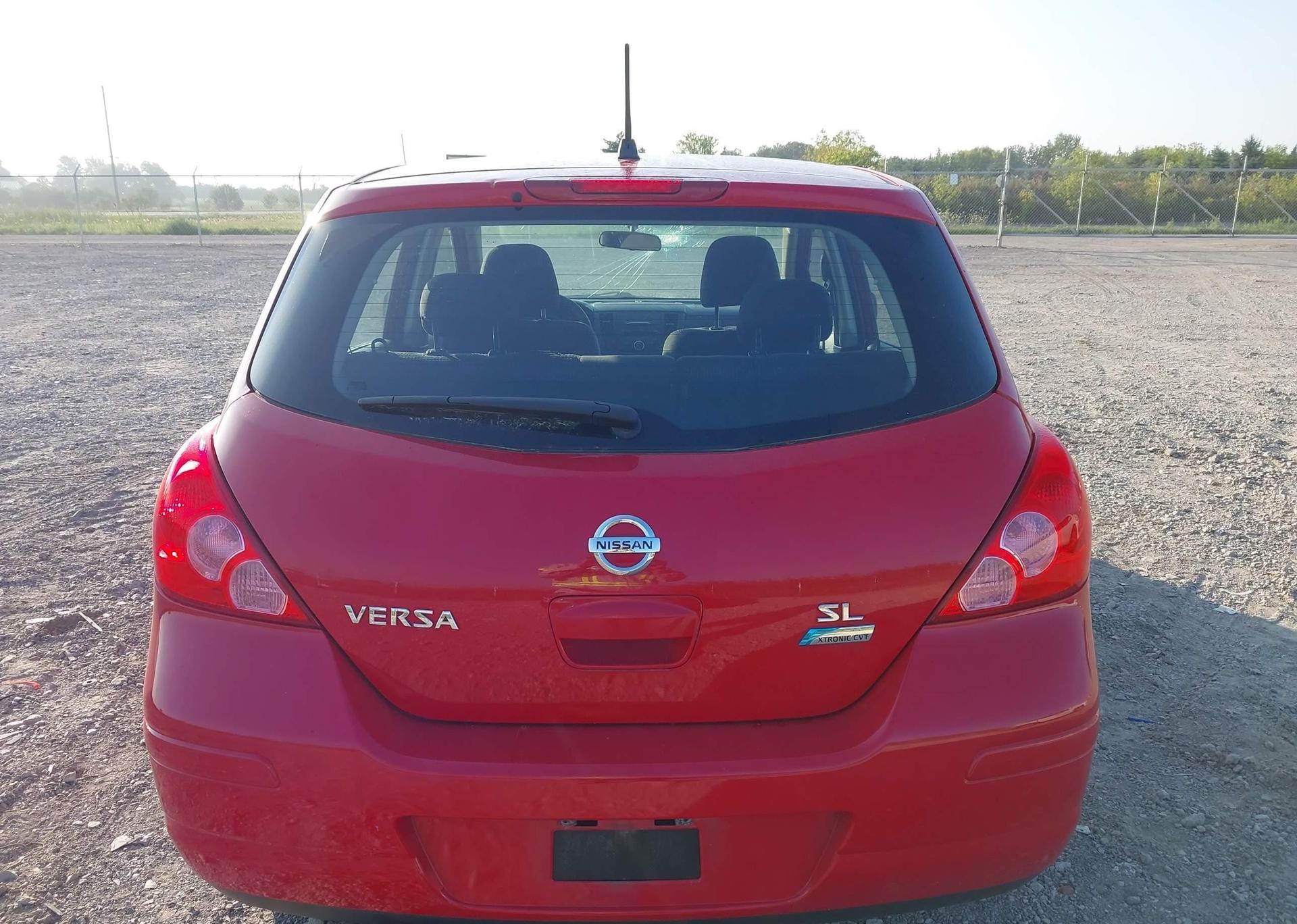 2010 NISSAN VERSA S