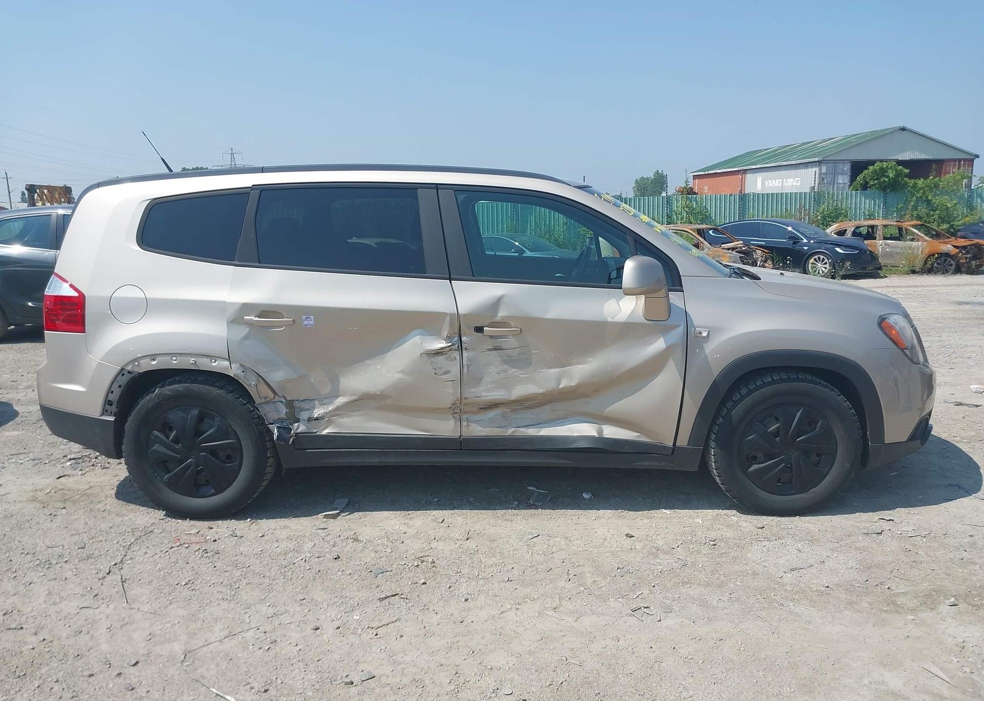 2012 CHEVROLET ORLANDO LT
