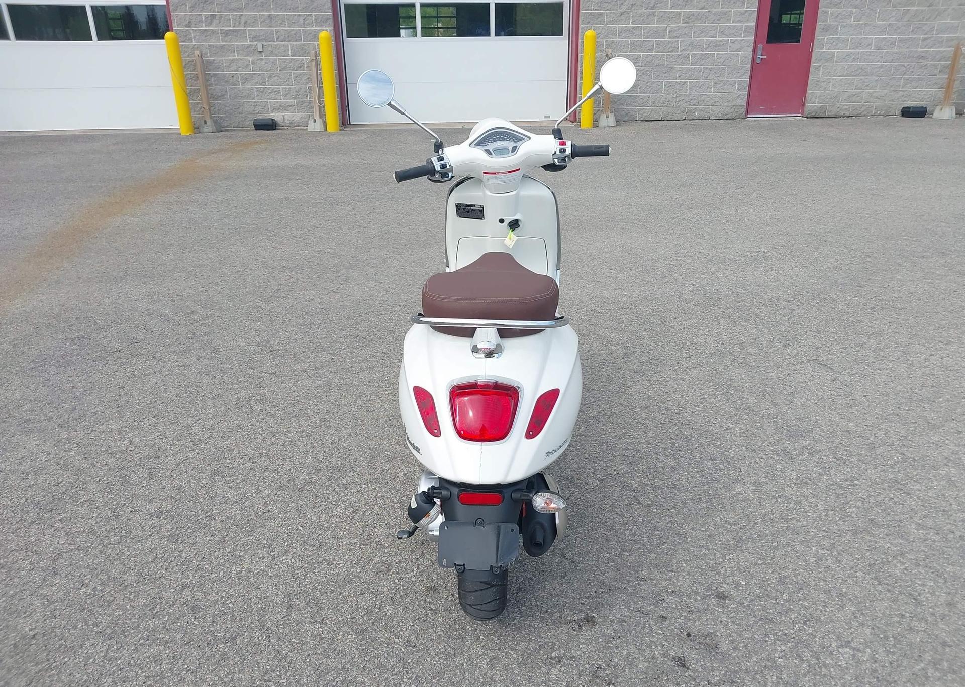 2023 VESPA PRIMAVERA