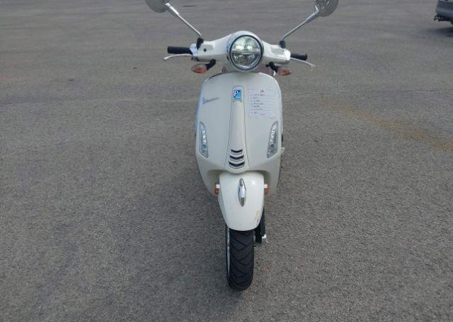 2023 VESPA PRIMAVERA