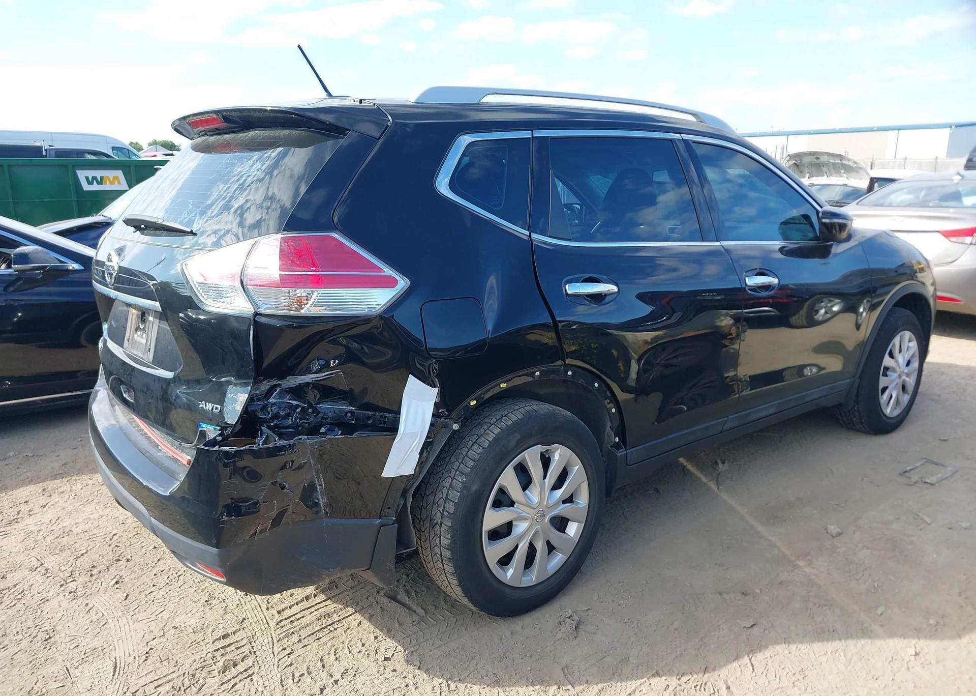 2015 NISSAN ROGUE S
