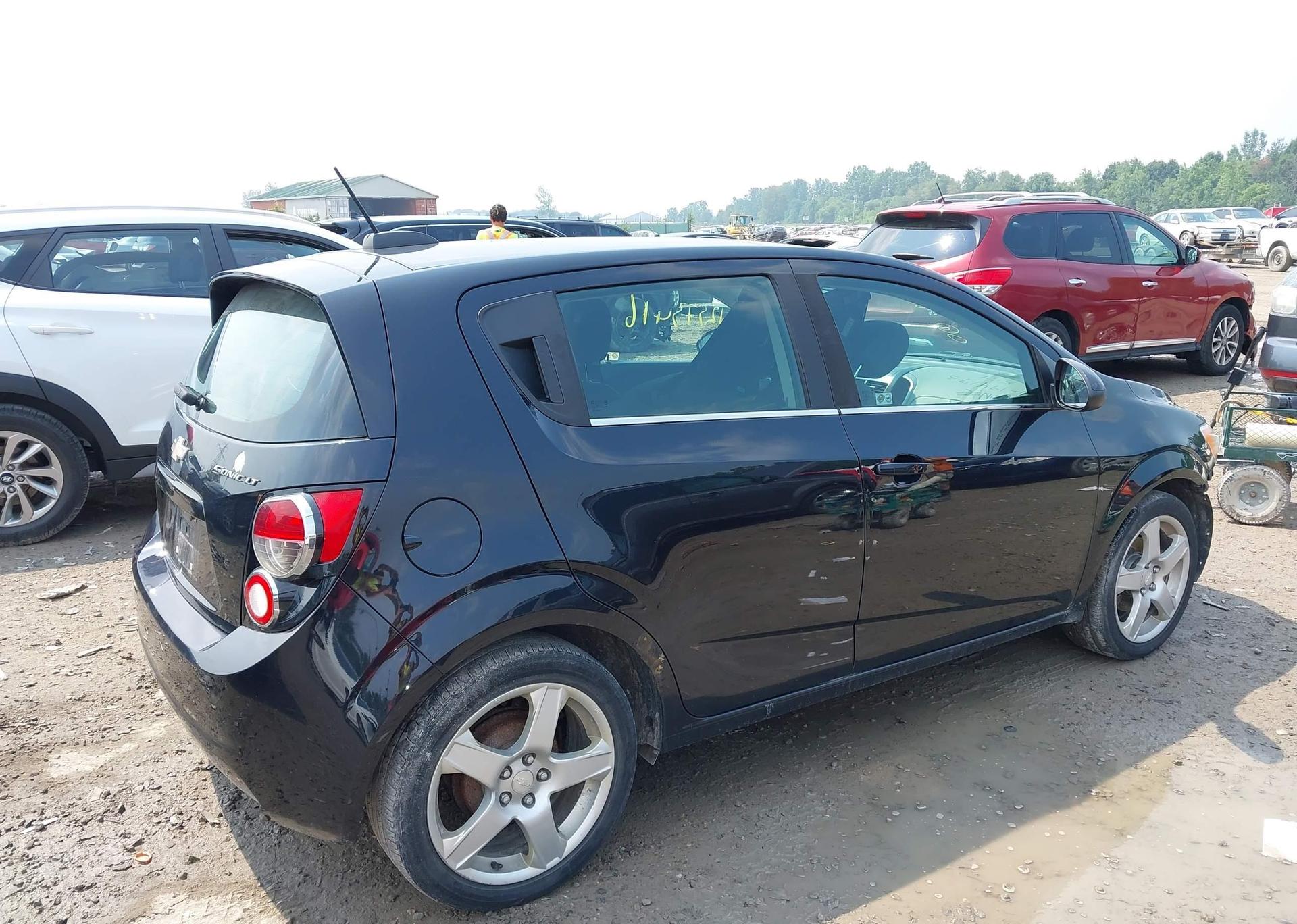 2015 CHEVROLET SONIC LT