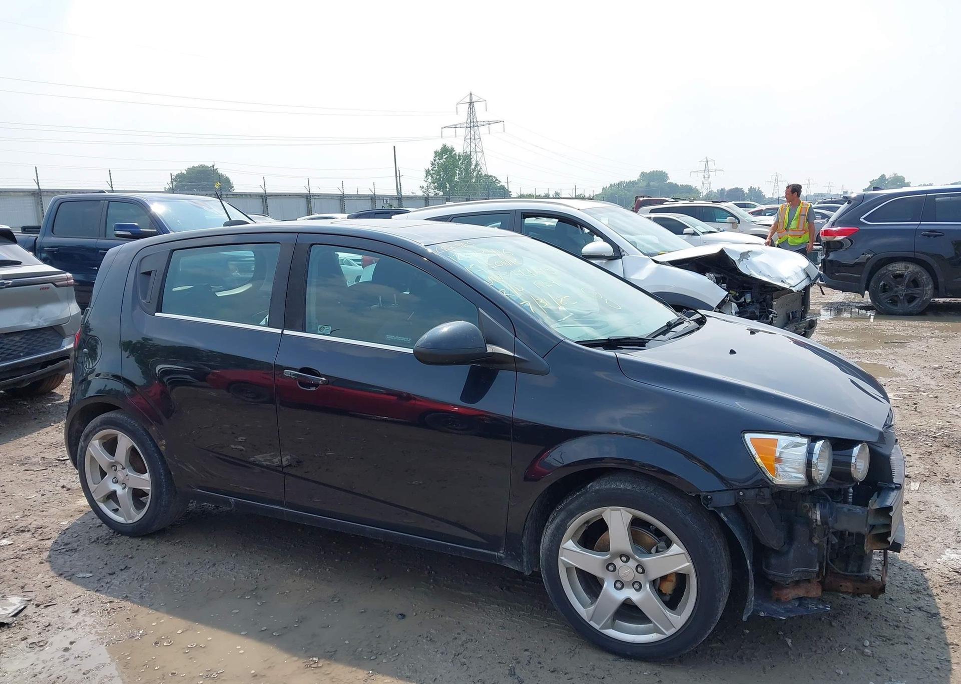 2015 CHEVROLET SONIC LT
