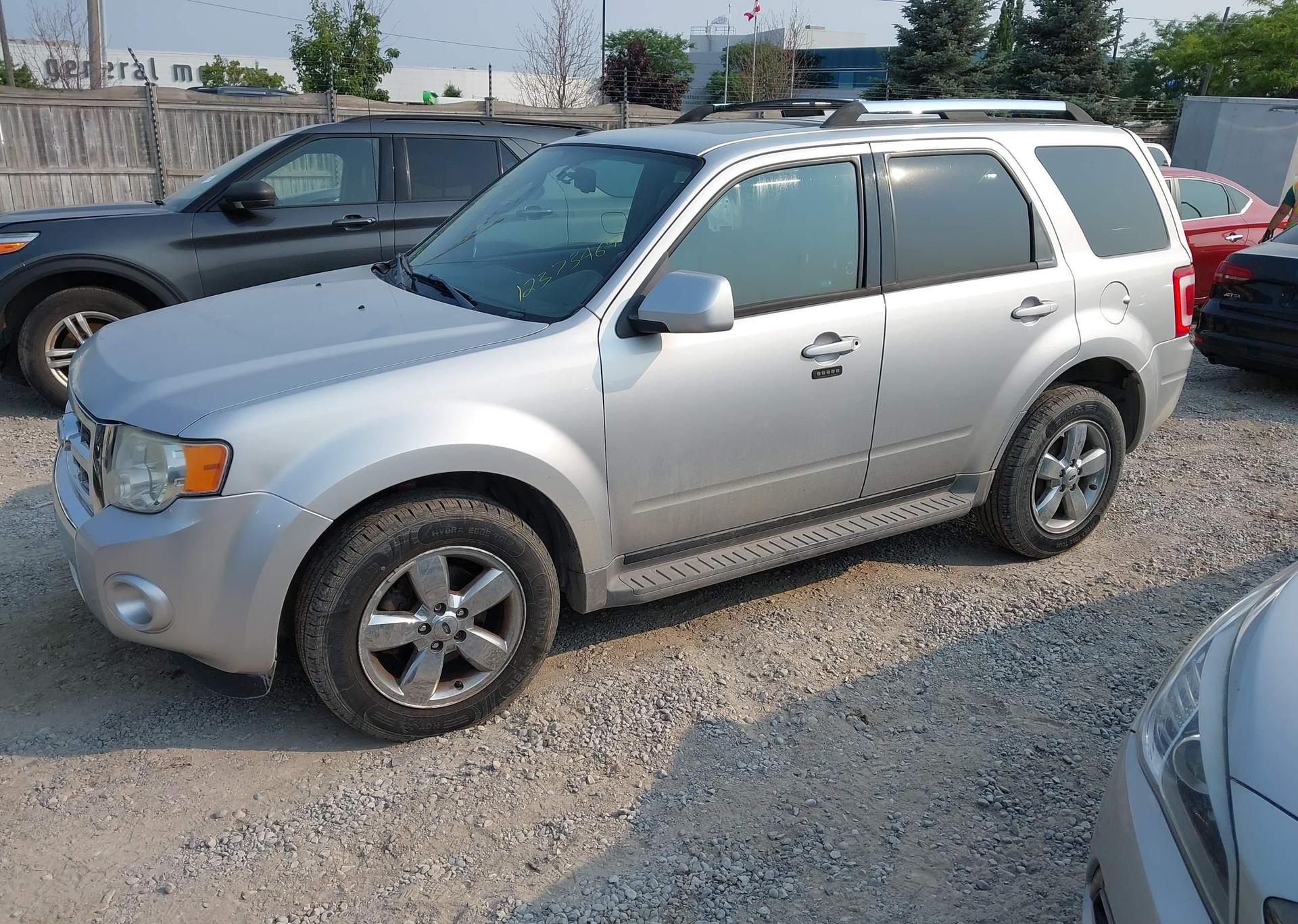 2010 FORD ESCAPE