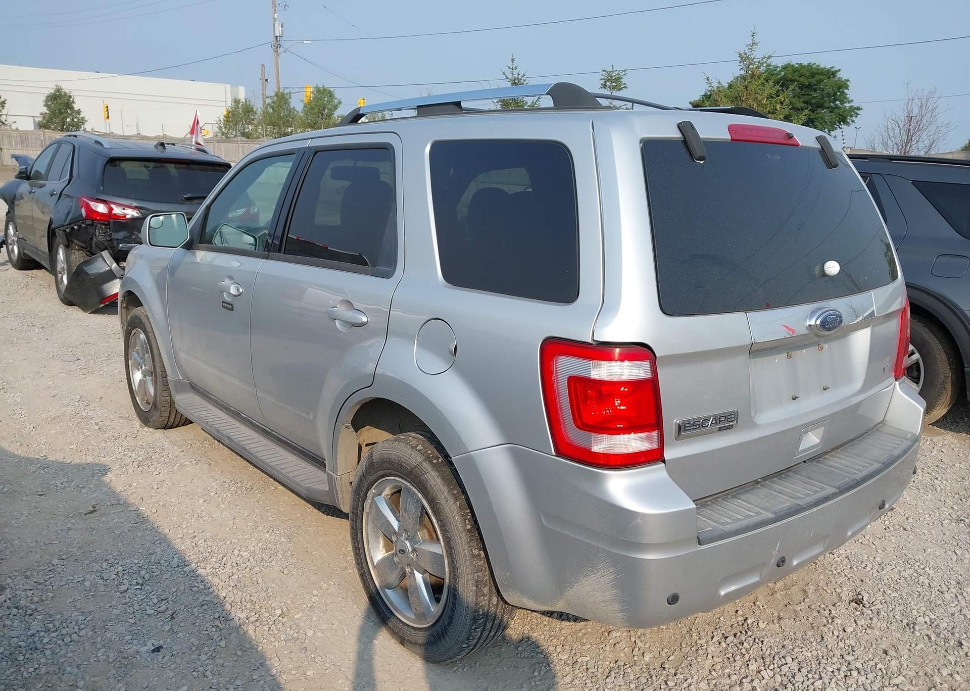 2010 FORD ESCAPE