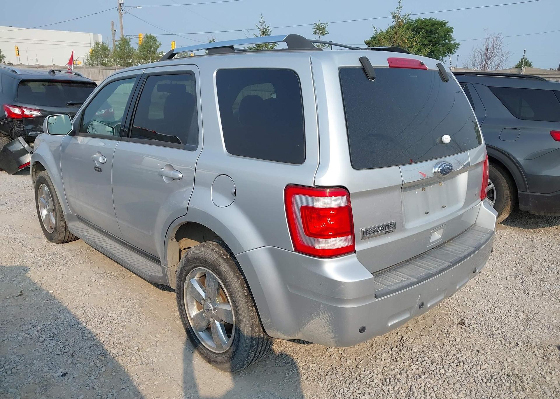2010 FORD ESCAPE