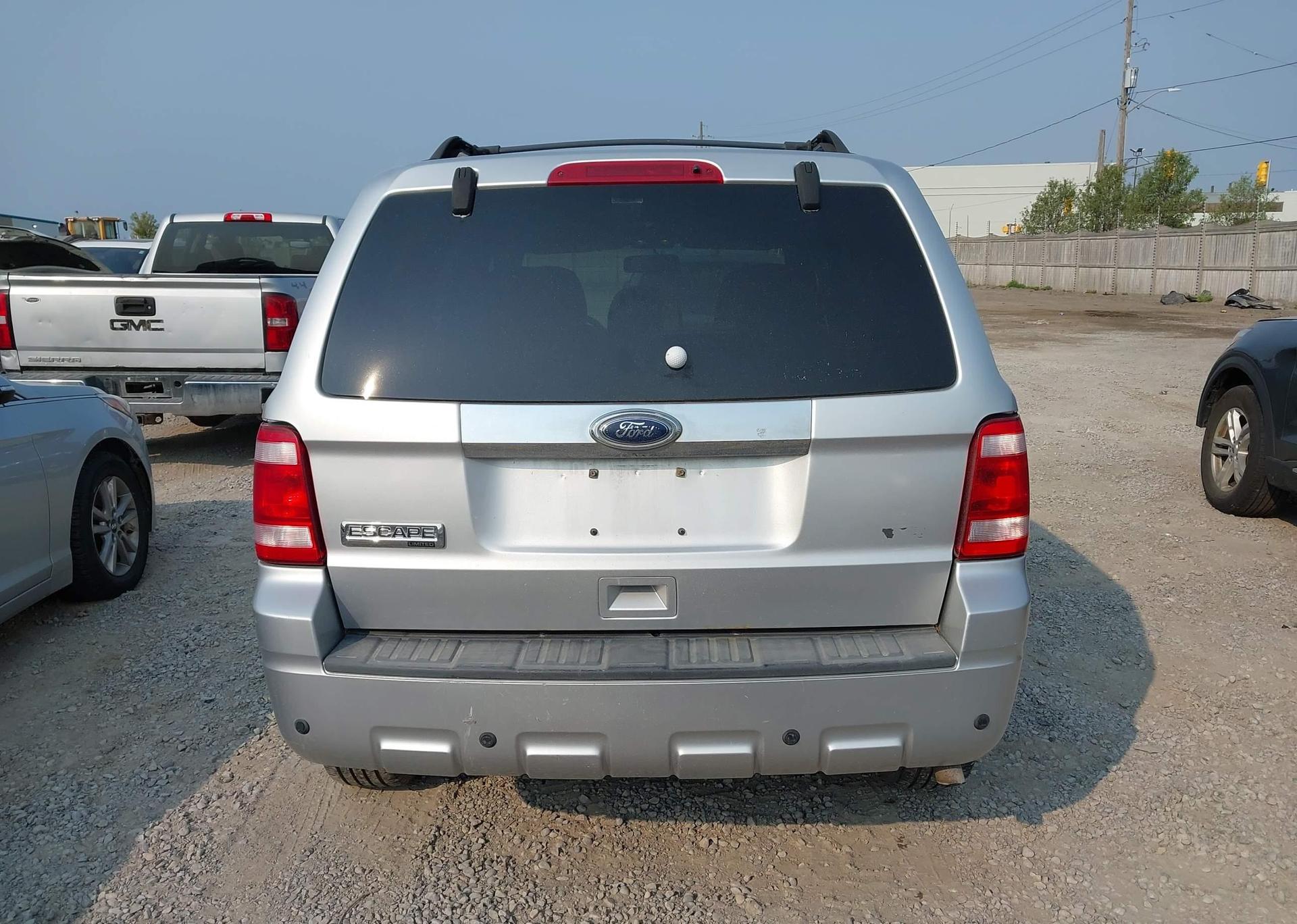 2010 FORD ESCAPE