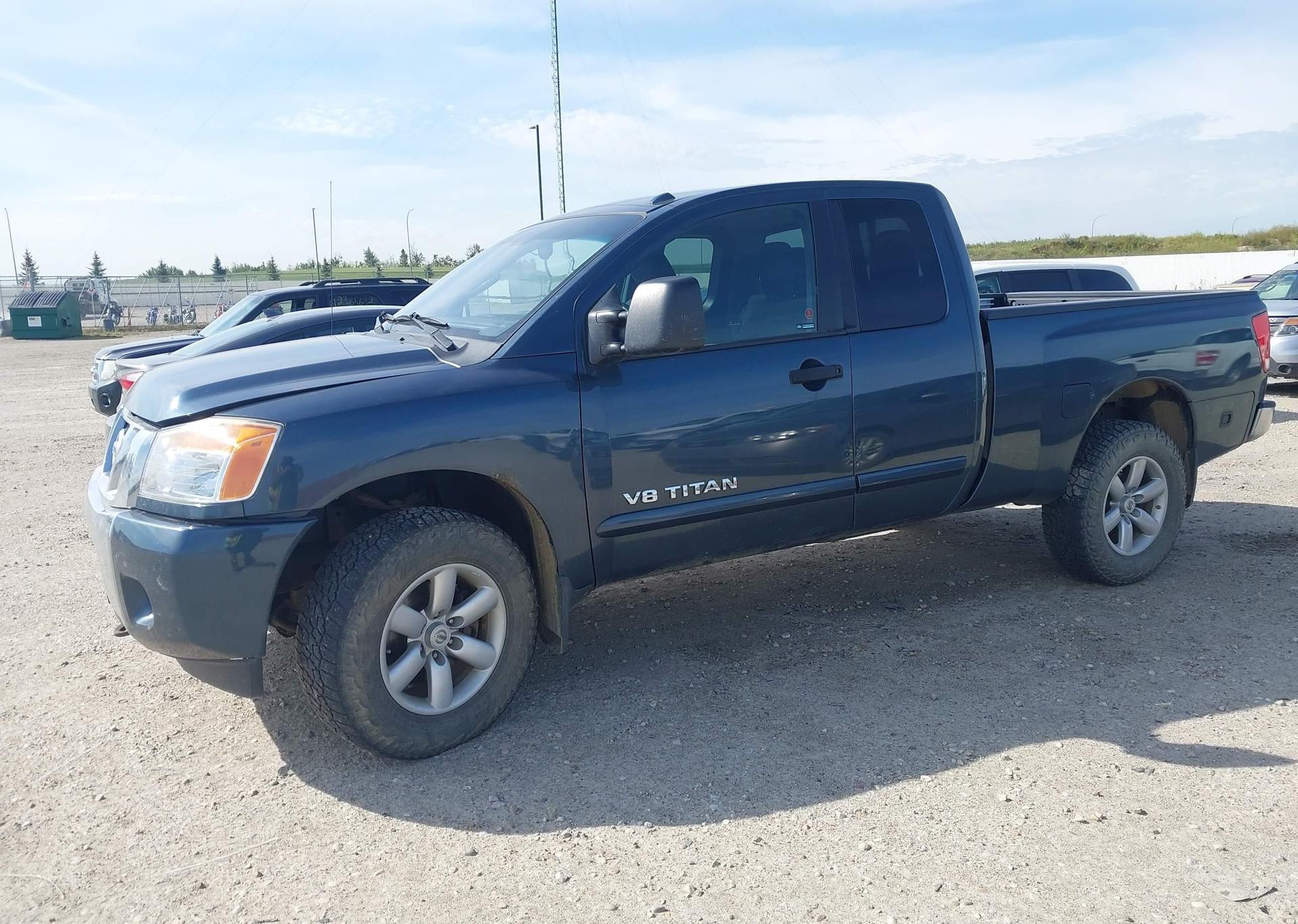2013 NISSAN TITAN PRO-4X