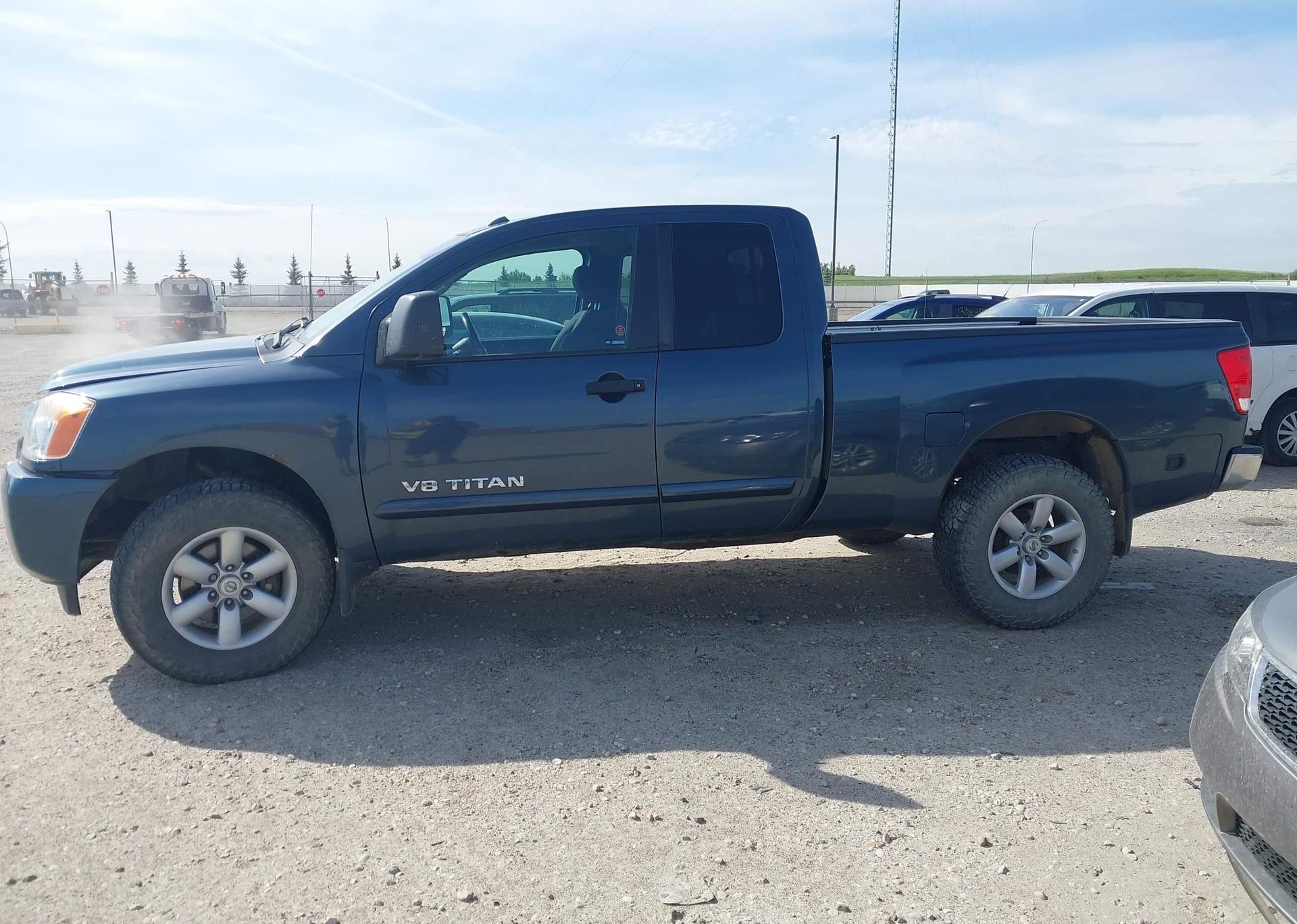 2013 NISSAN TITAN PRO-4X