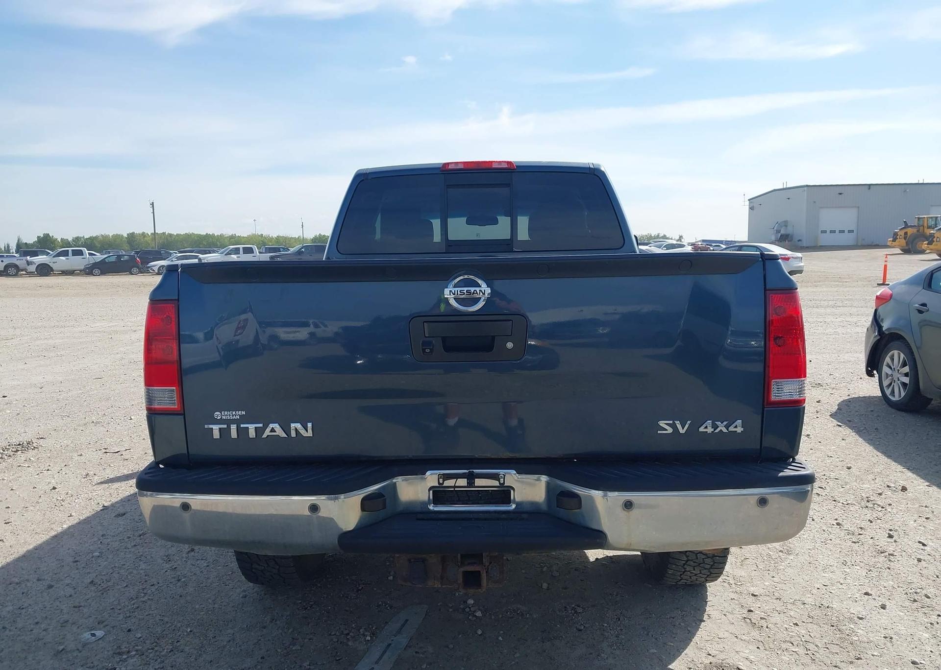 2013 NISSAN TITAN PRO-4X