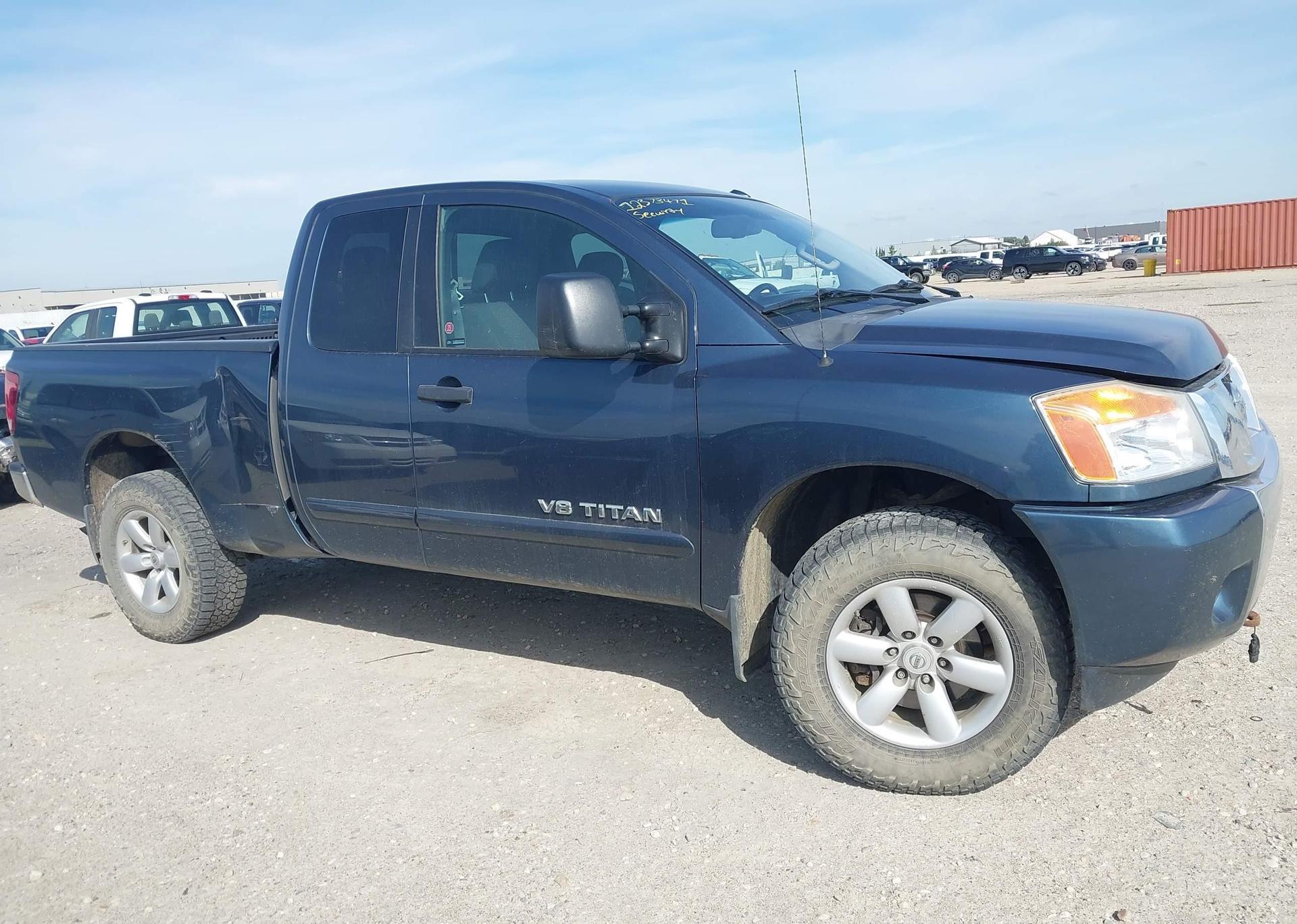 2013 NISSAN TITAN PRO-4X