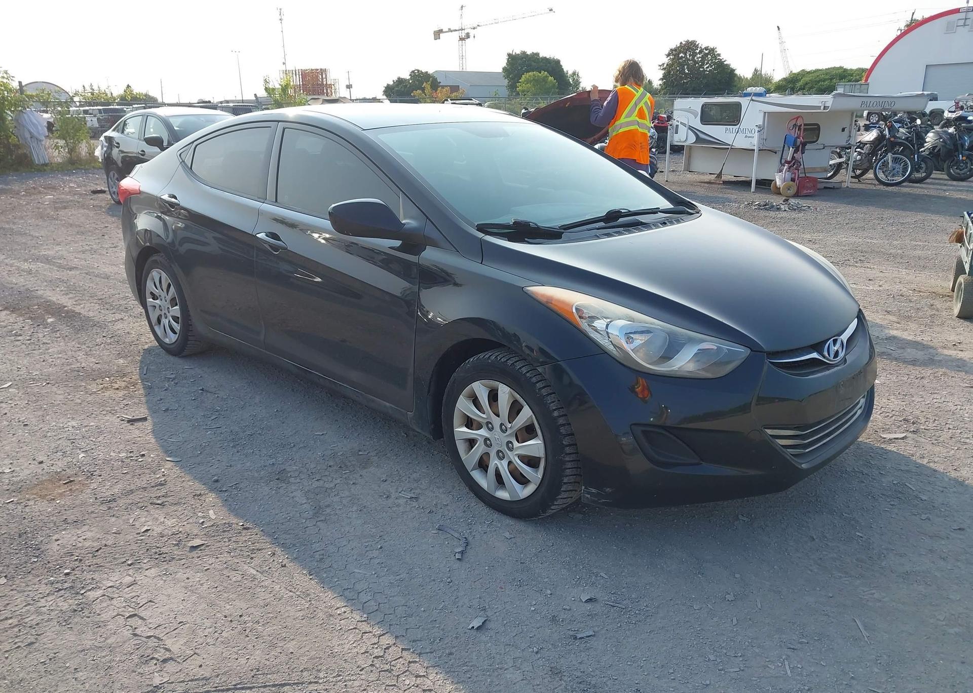 2013 HYUNDAI ELANTRA GLS