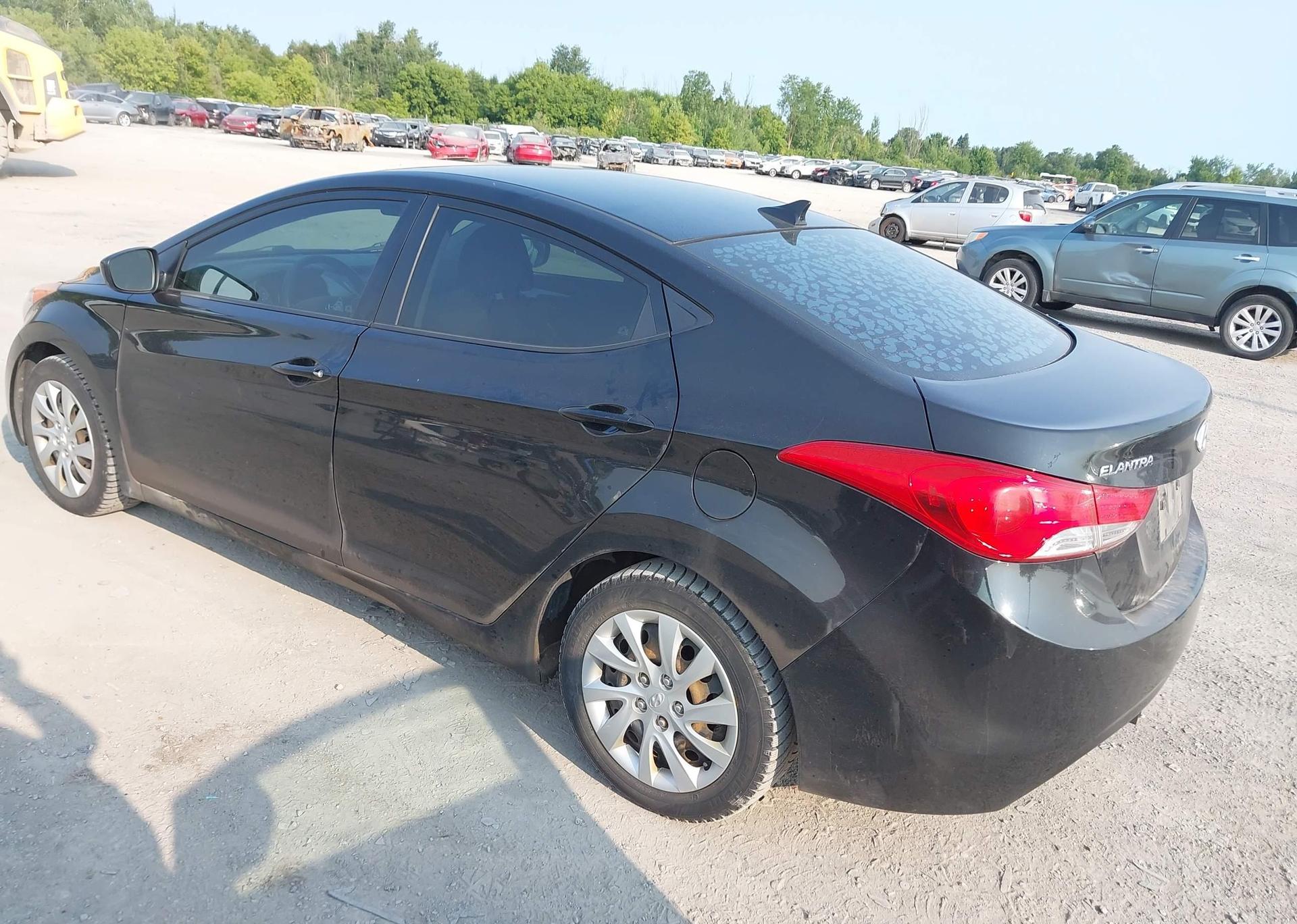2013 HYUNDAI ELANTRA GLS