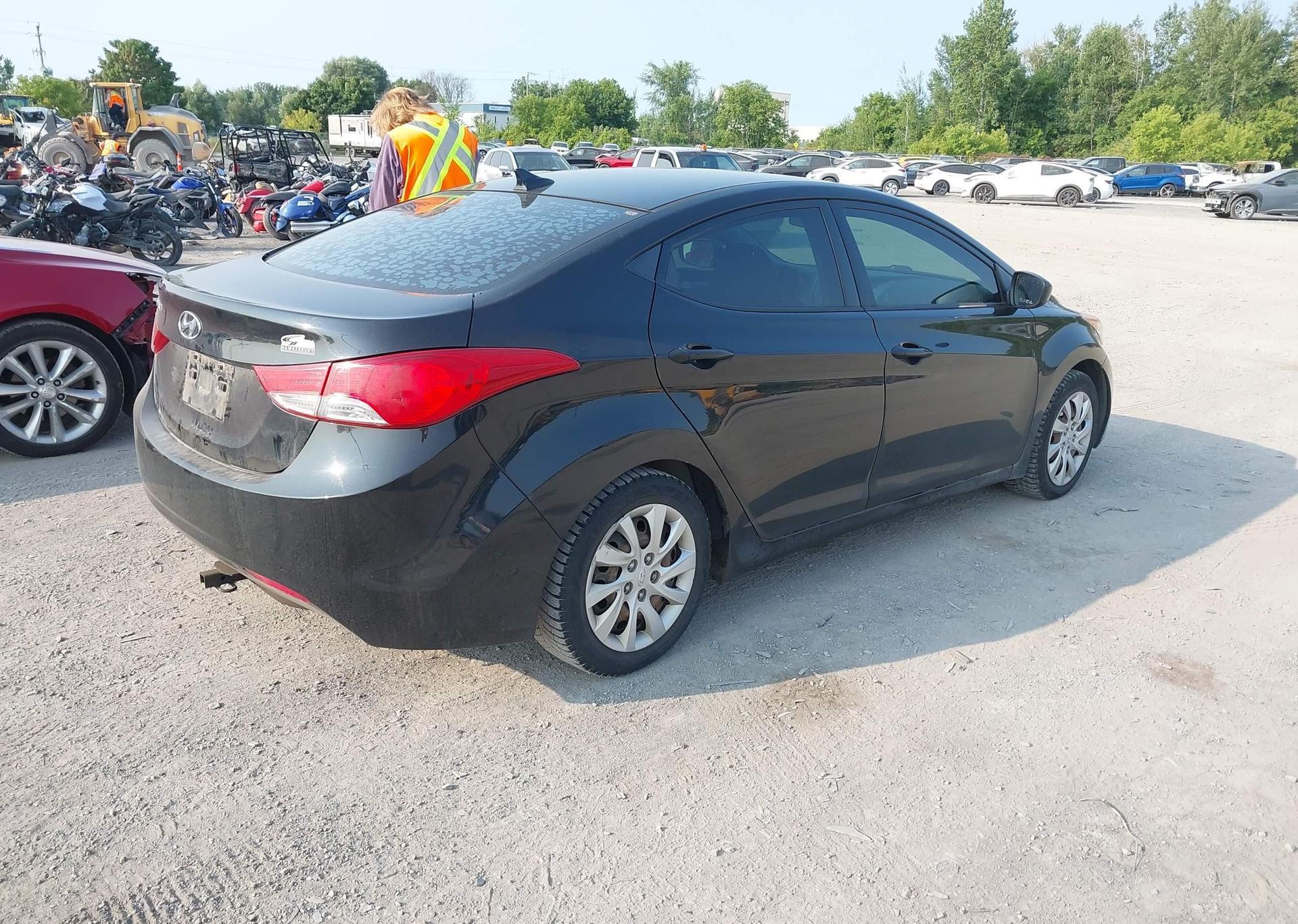 2013 HYUNDAI ELANTRA GLS