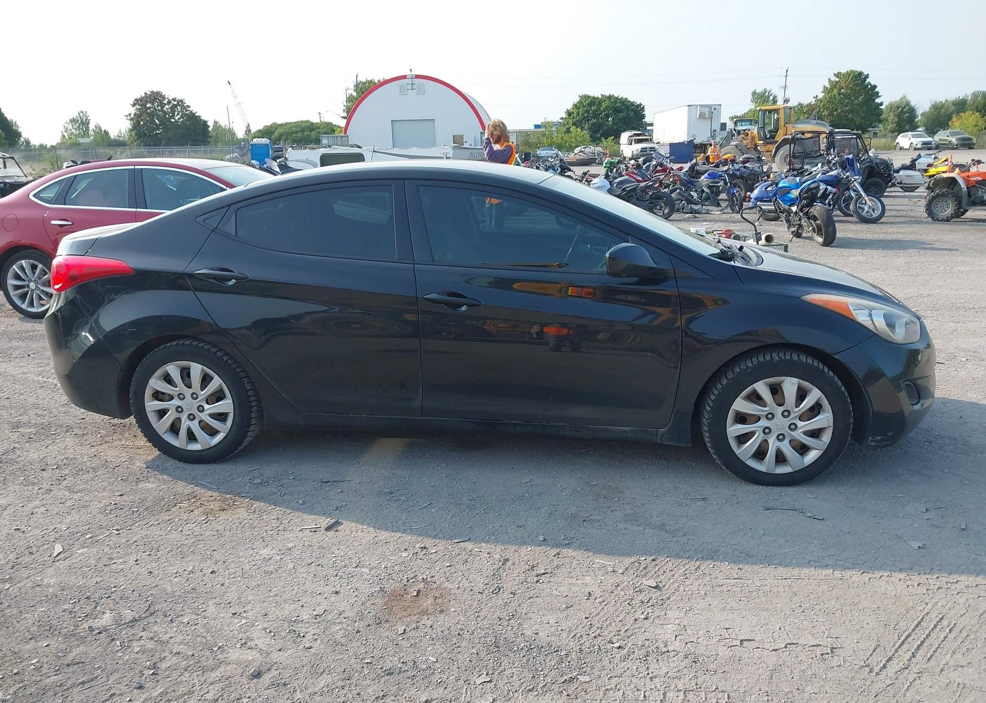 2013 HYUNDAI ELANTRA GLS