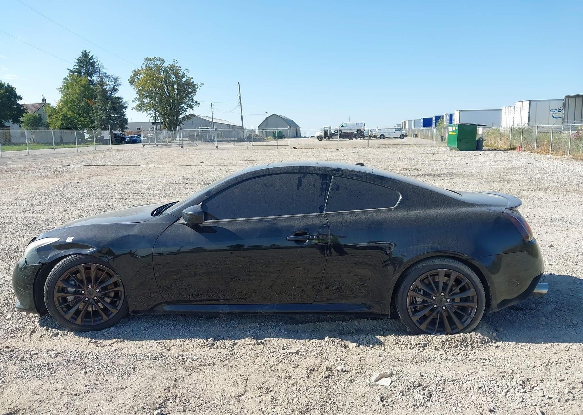 2011 INFINITI G37X