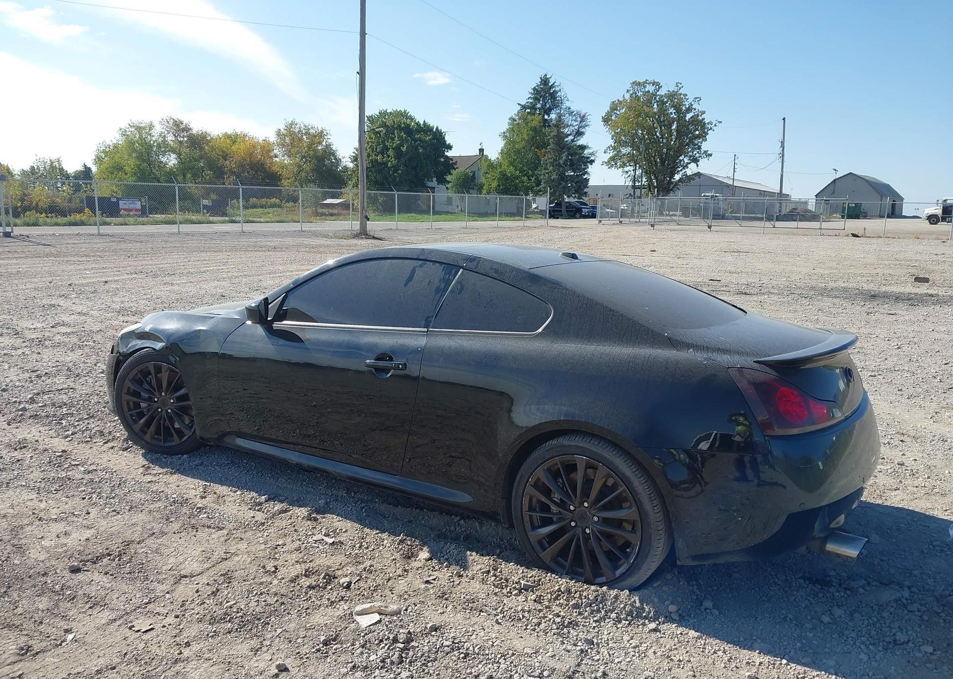 2011 INFINITI G37X