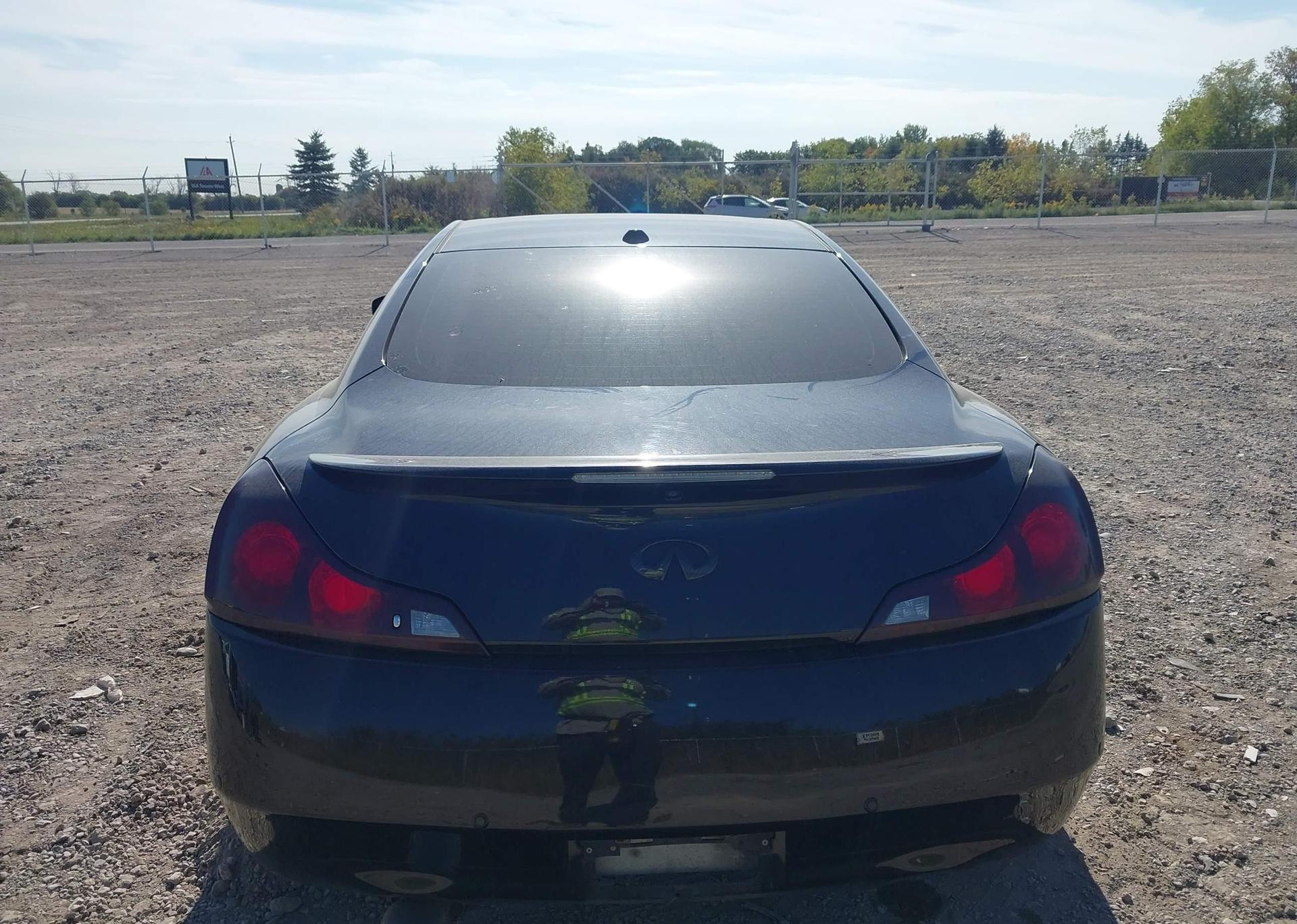 2011 INFINITI G37X