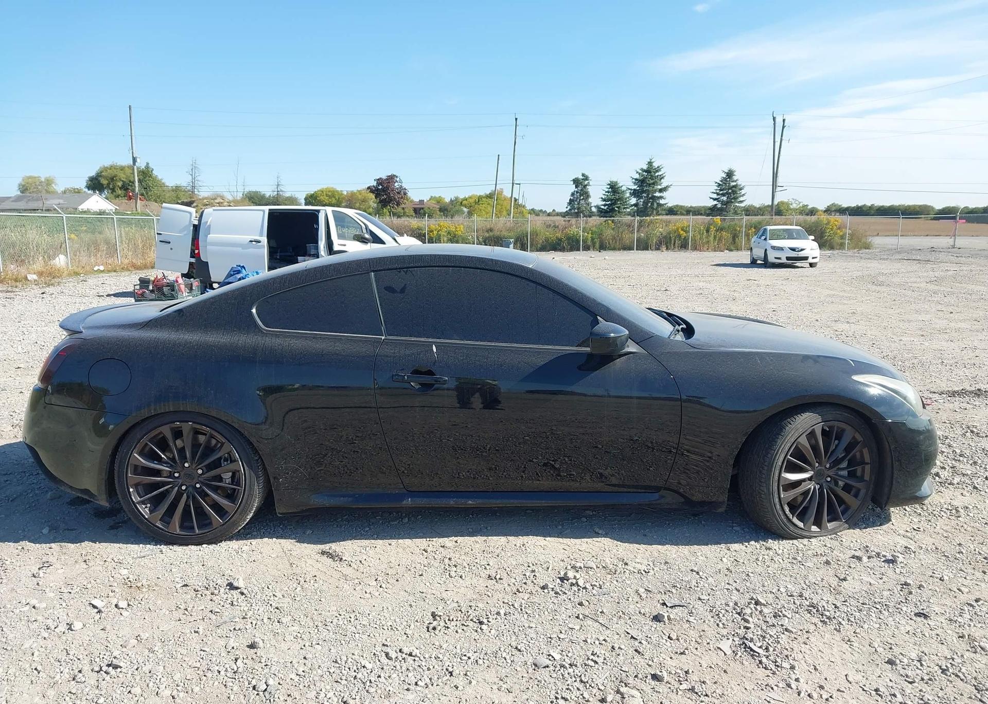2011 INFINITI G37X