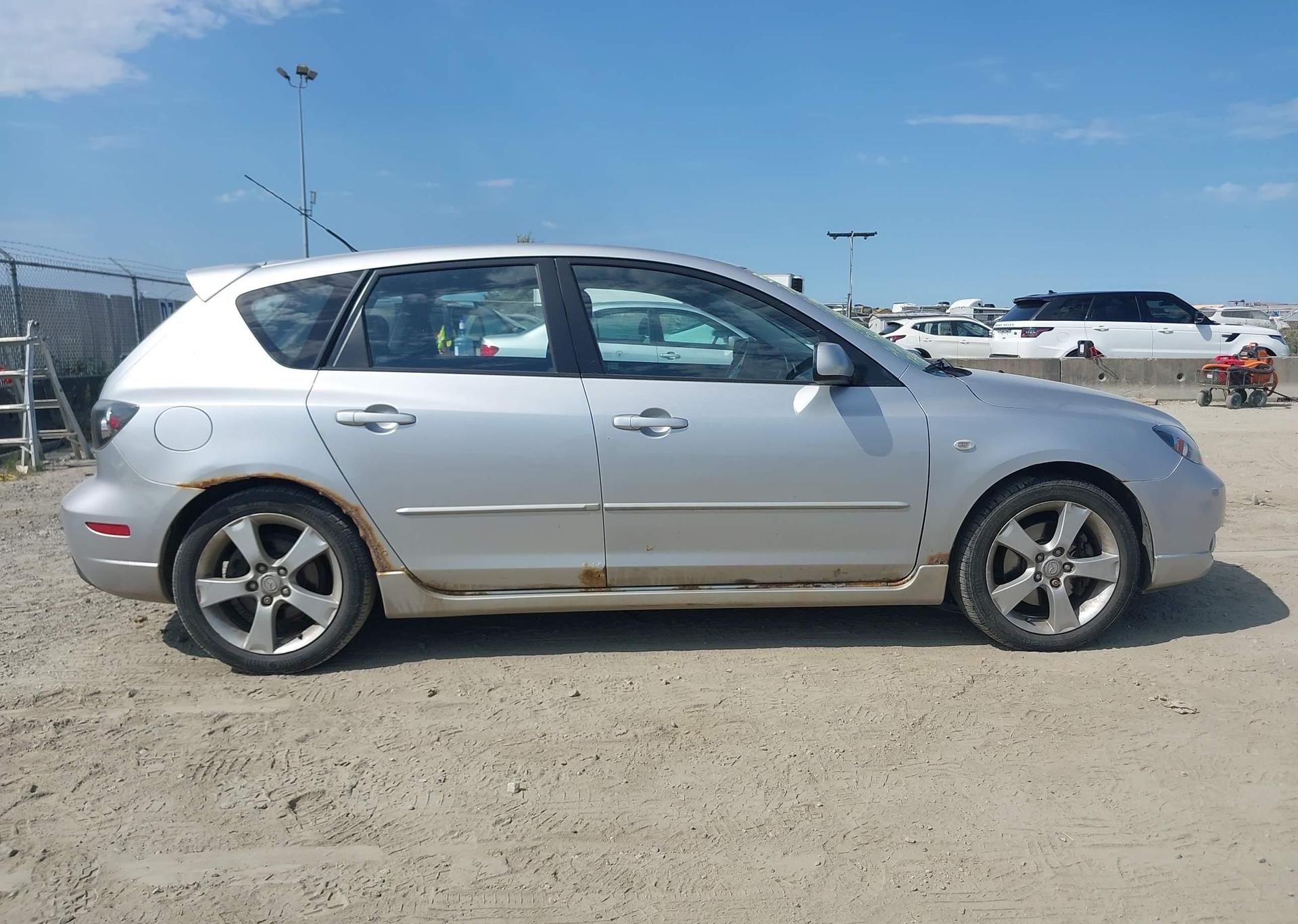 2005 MAZDA MAZDA3 GS