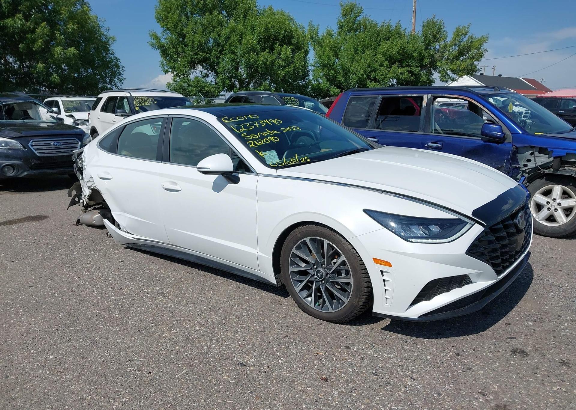 2022 HYUNDAI SONATA LUXURY