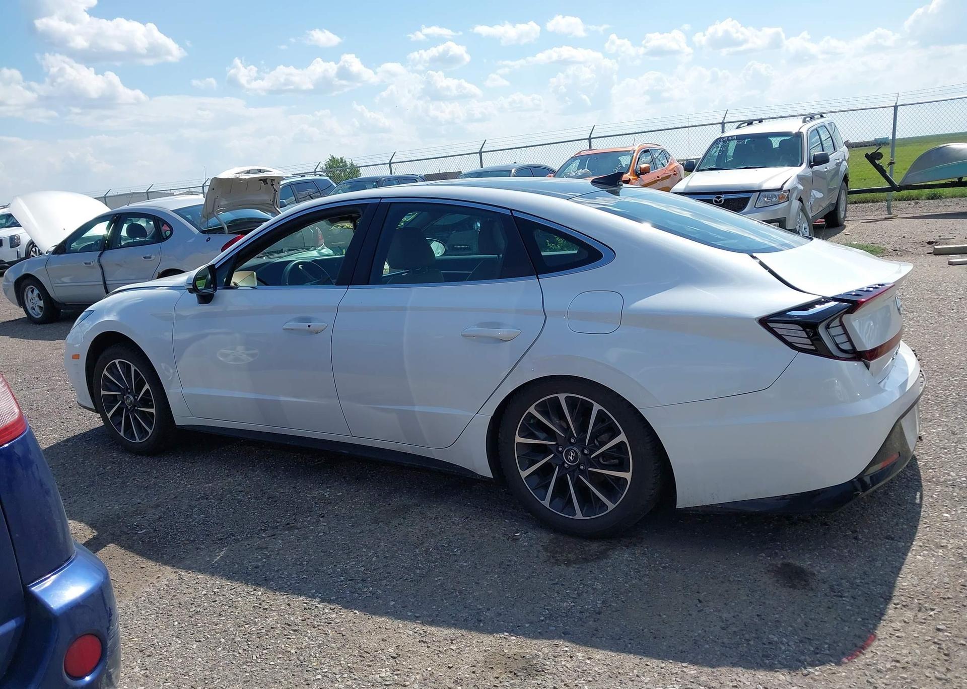 2022 HYUNDAI SONATA LUXURY