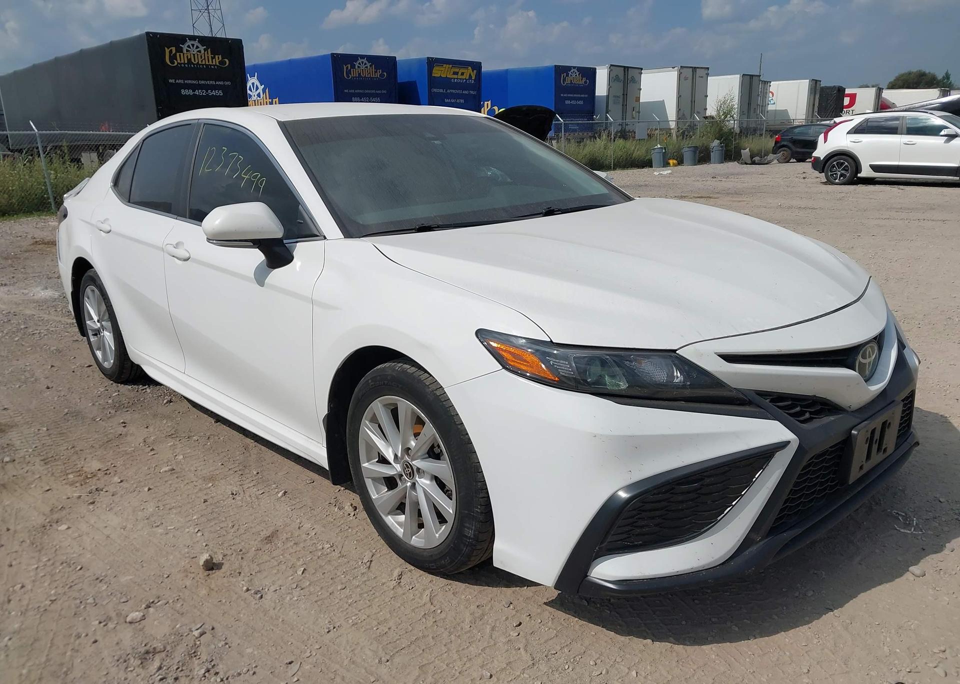 2022 TOYOTA CAMRY SE
