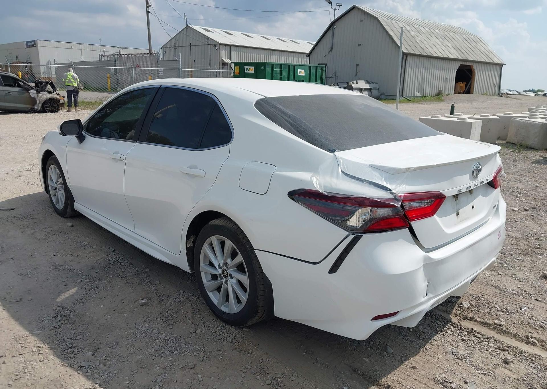 2022 TOYOTA CAMRY SE
