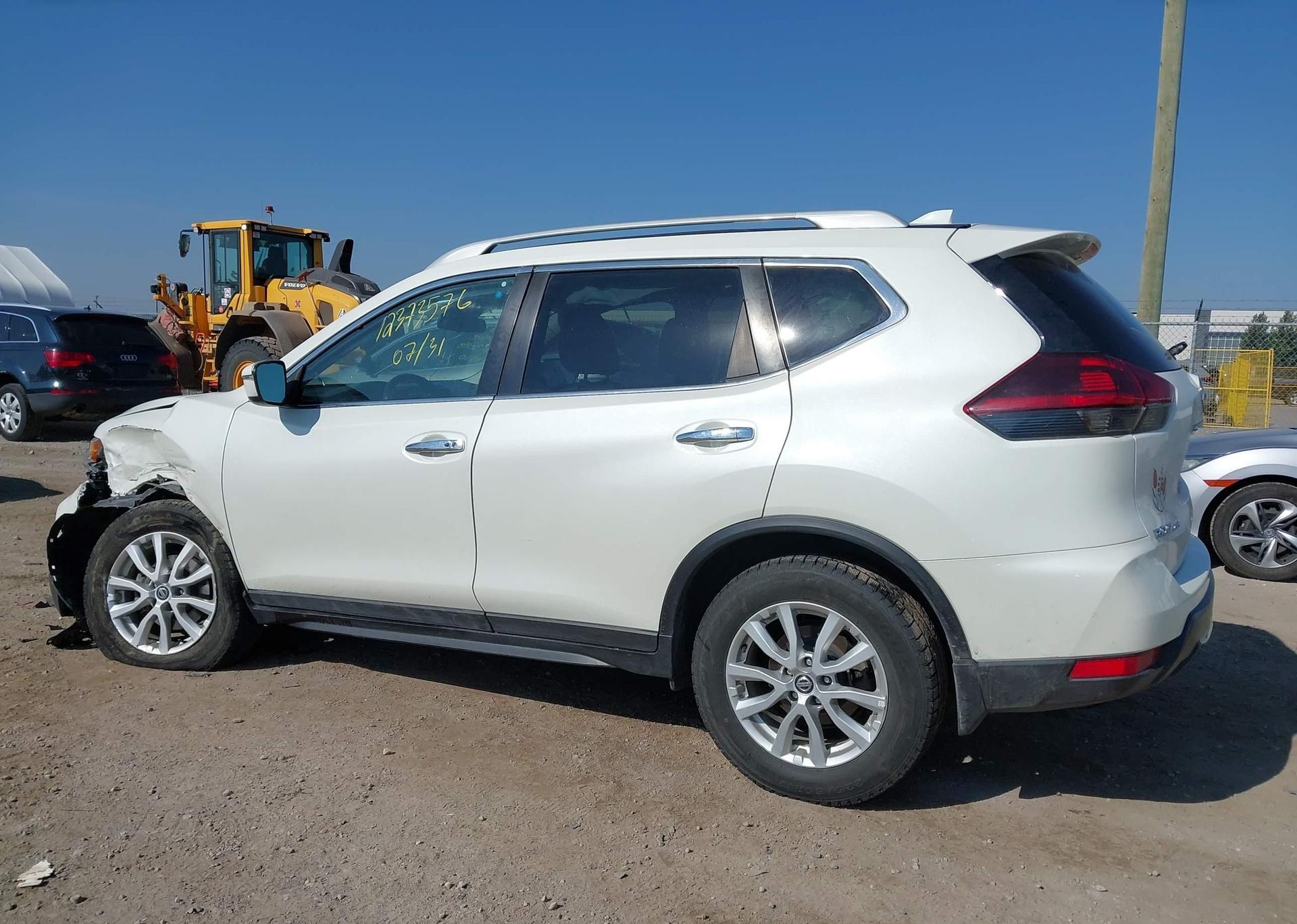 2019 NISSAN ROGUE S