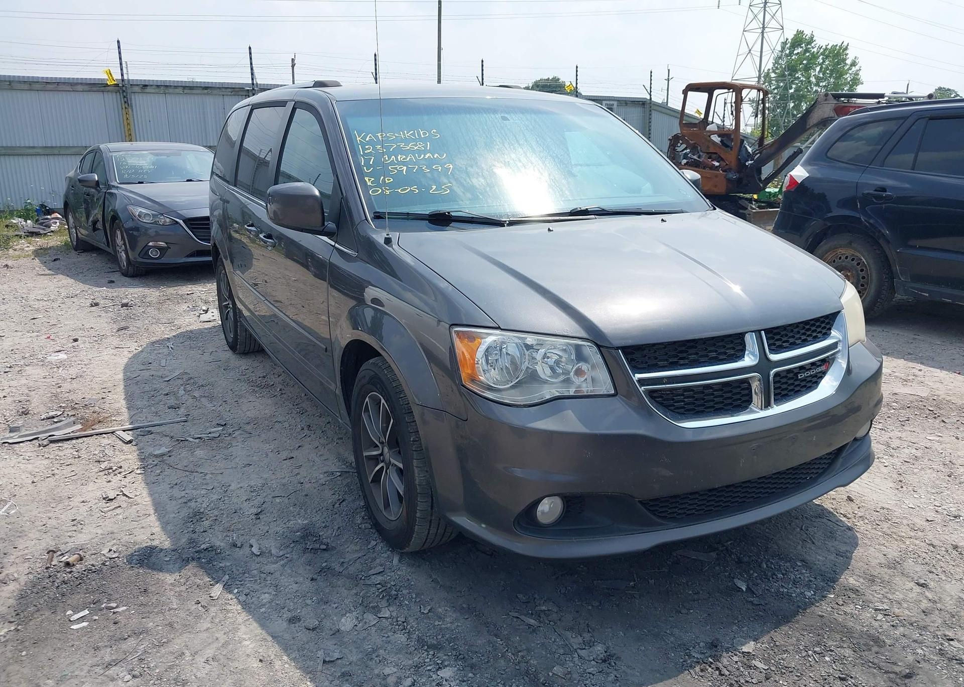 2017 DODGE GRAND CARAVAN SE