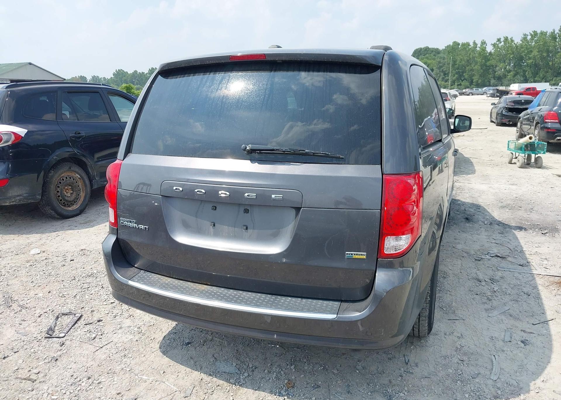 2017 DODGE GRAND CARAVAN SE