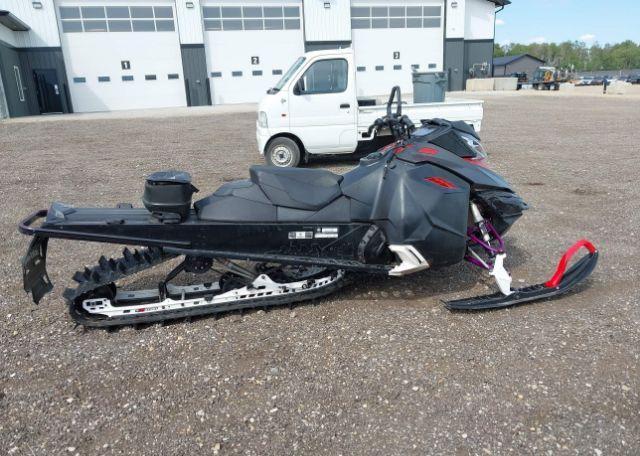 2015 SKIDOO Summit SP 800R