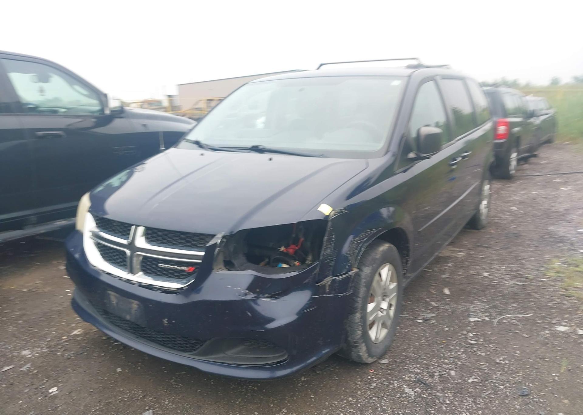 2012 DODGE GRAND CARAVAN SE