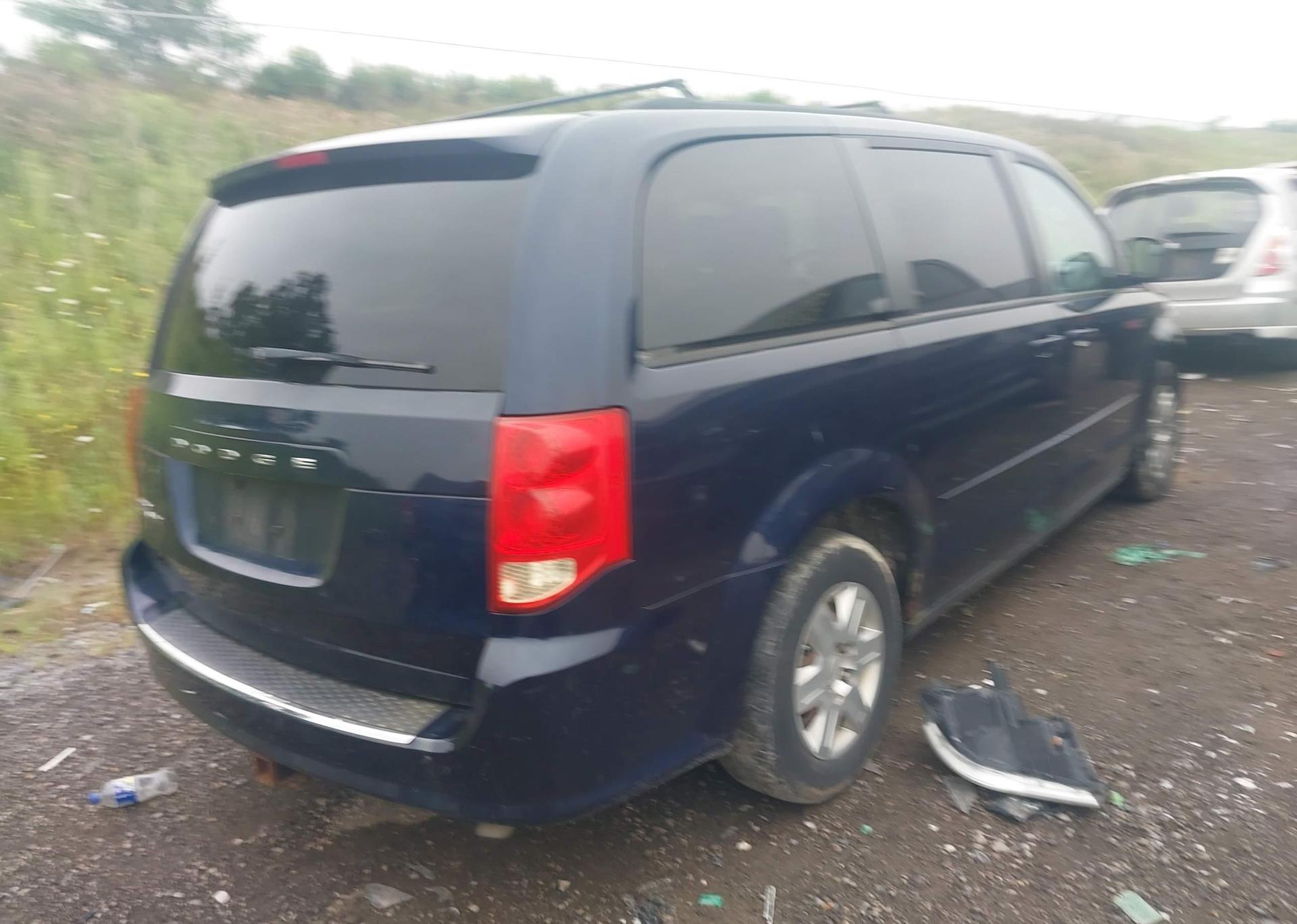 2012 DODGE GRAND CARAVAN SE