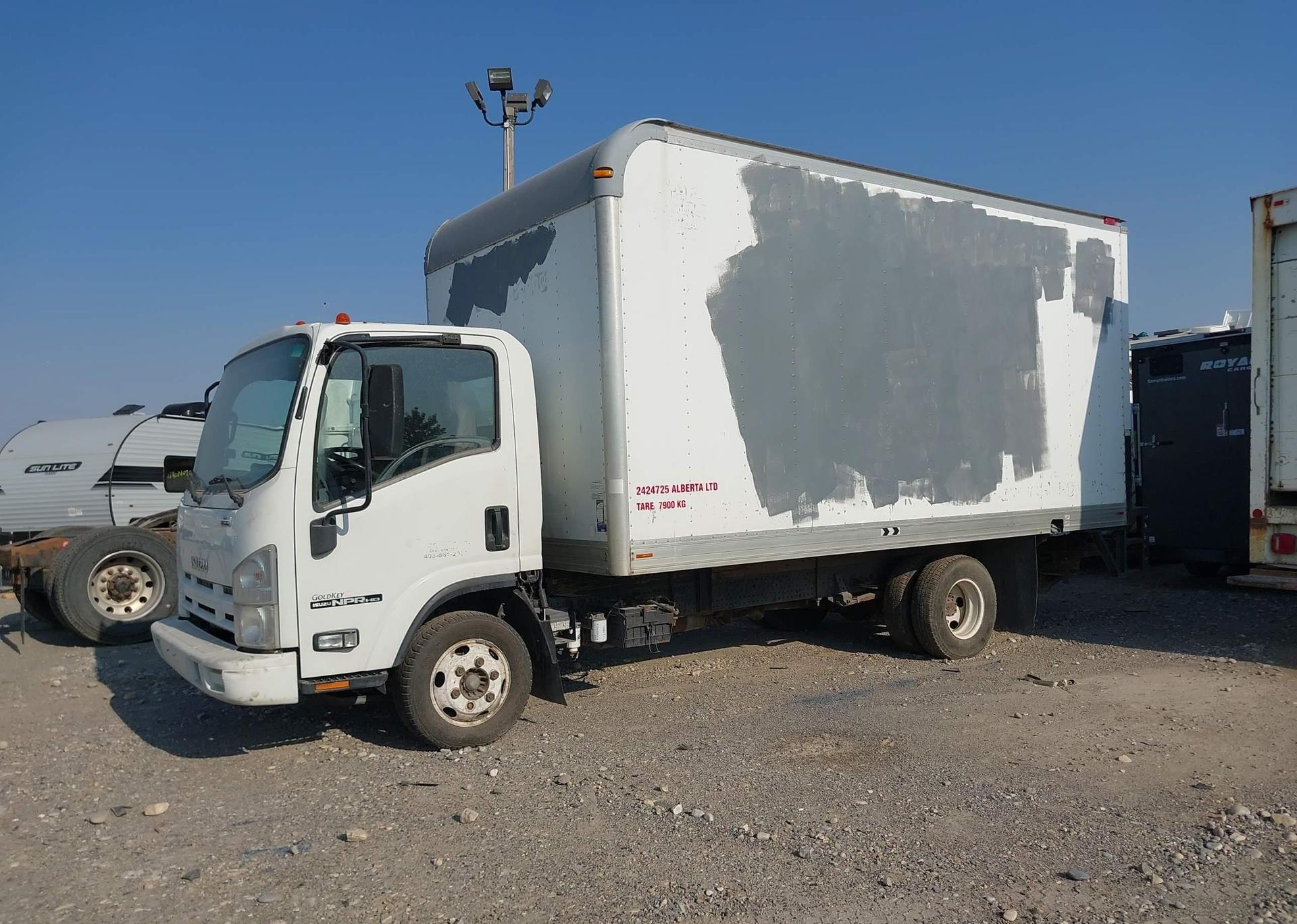 2009 ISUZU NPR