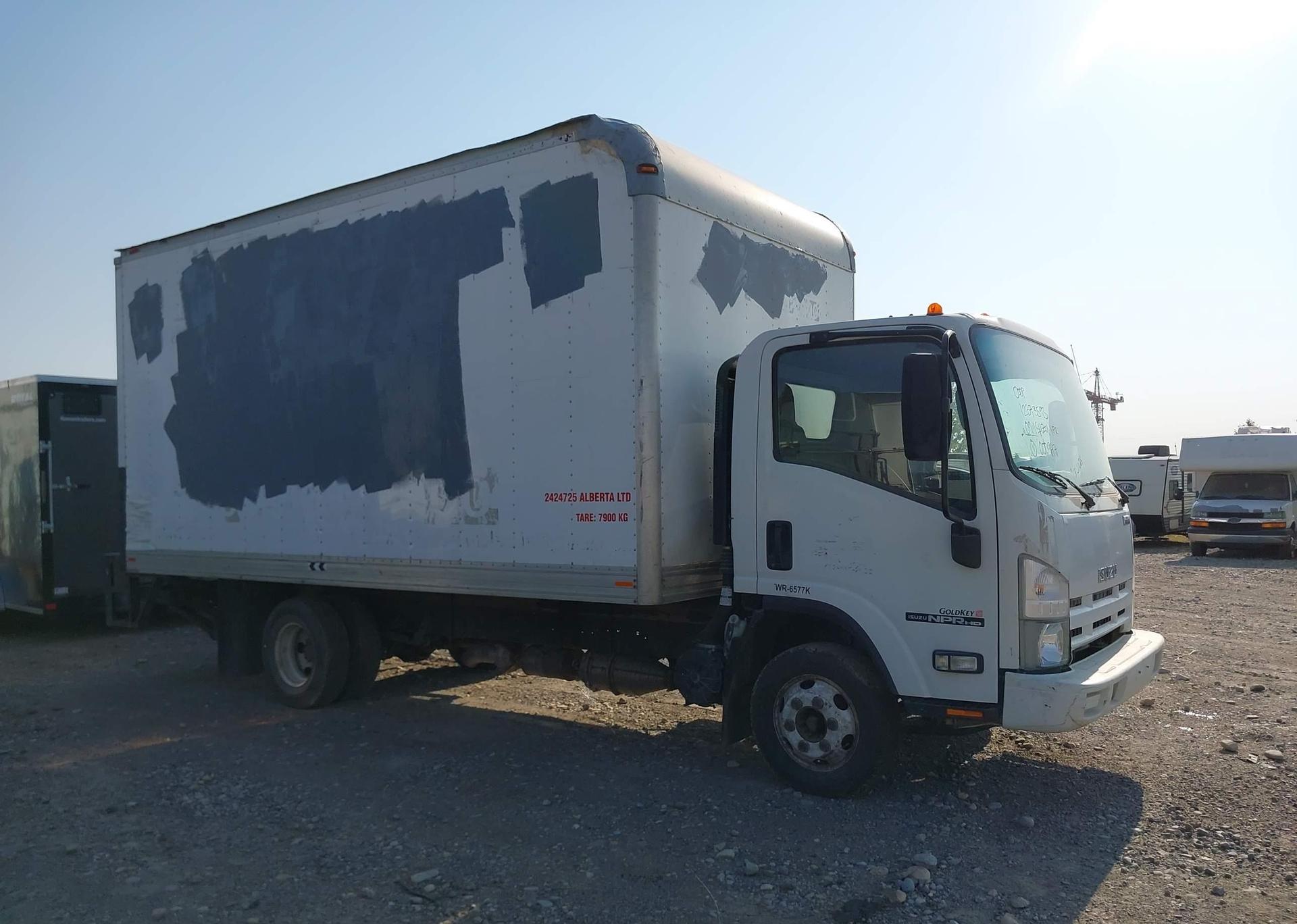 2009 ISUZU NPR