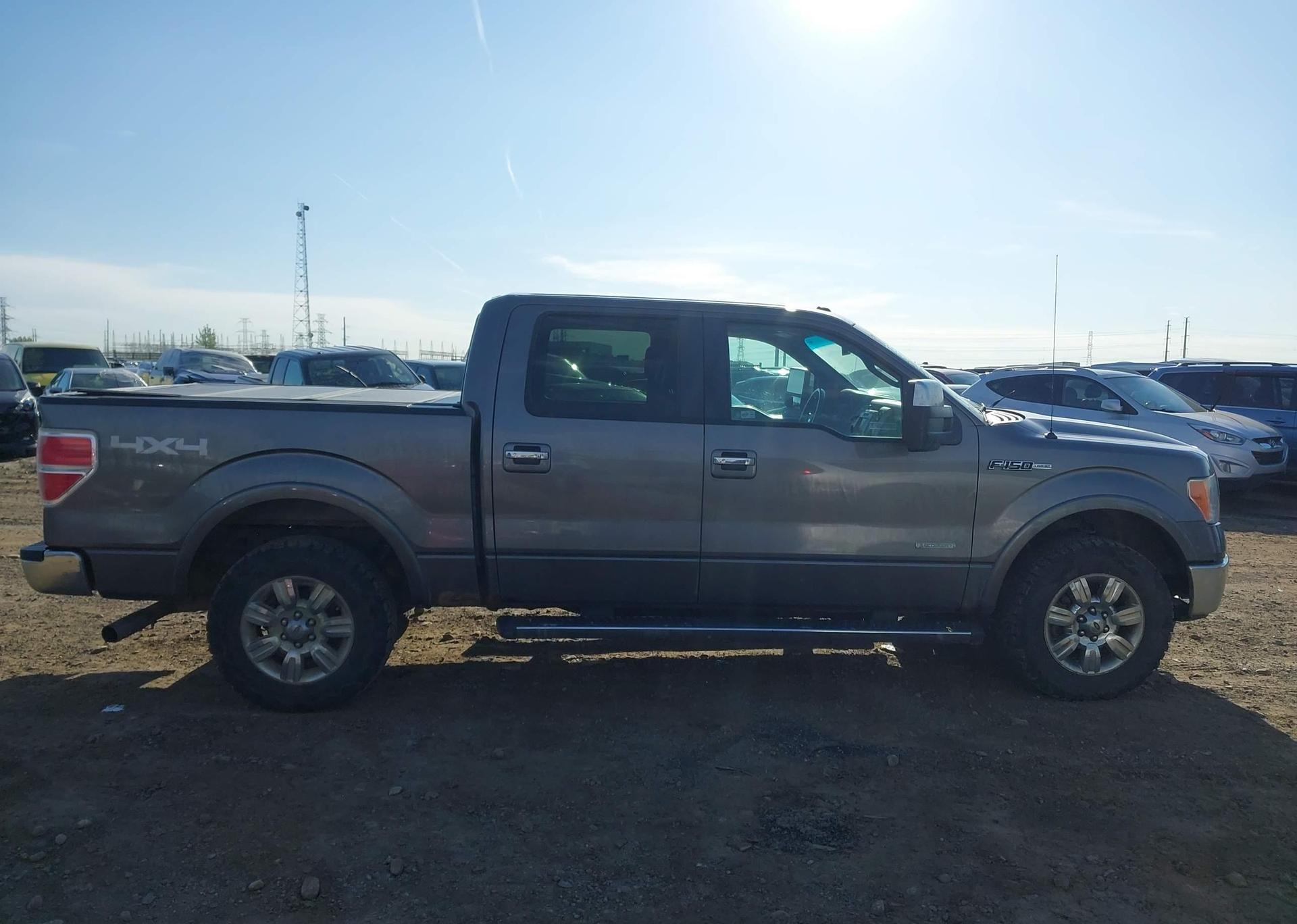 2011 FORD F-150 LARIAT