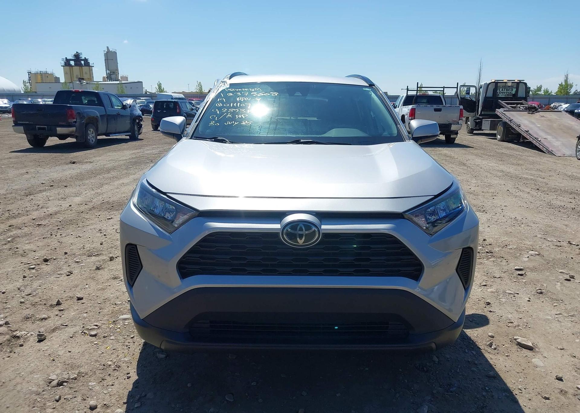 2019 TOYOTA RAV4 LE